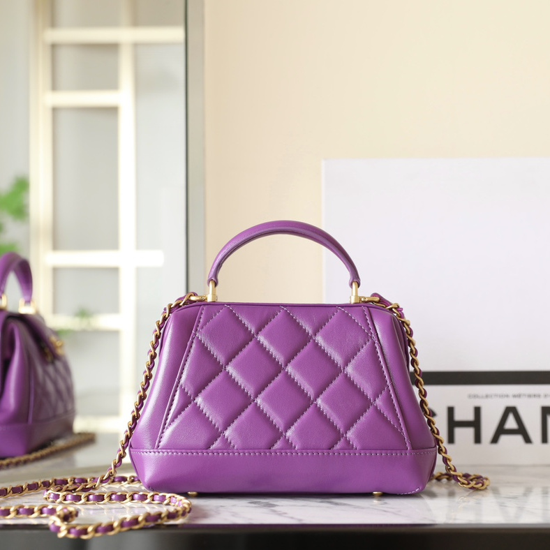 Chanel 香奈兒 Leather Goods