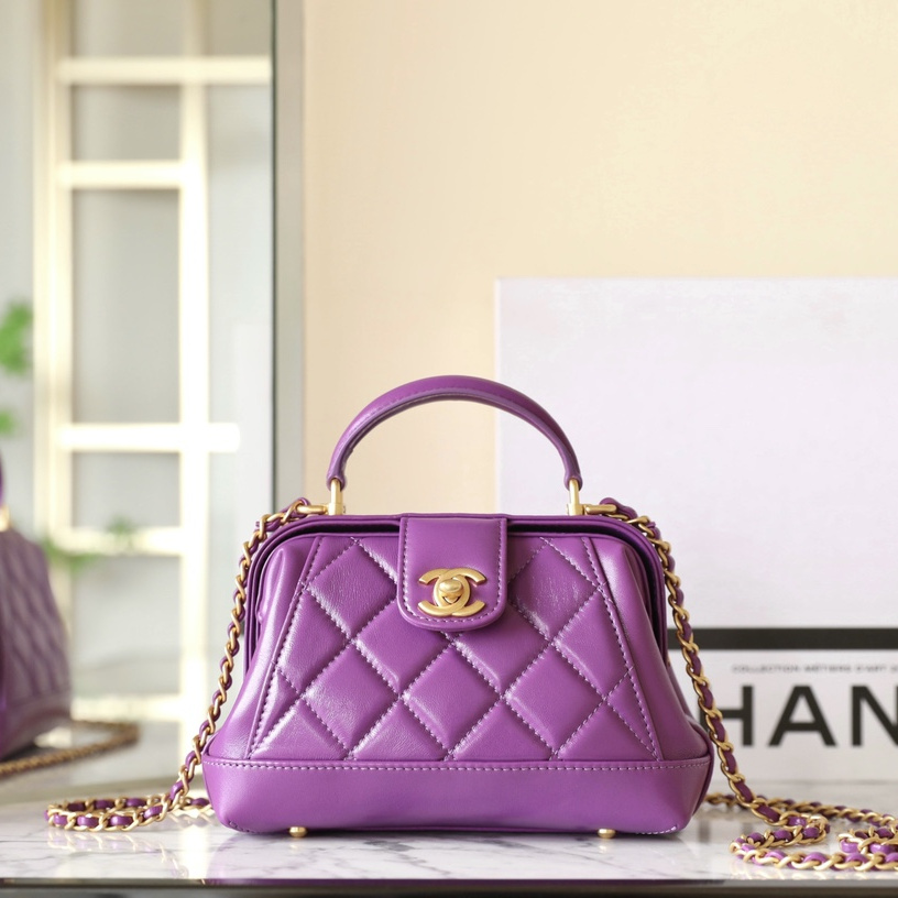 Chanel 香奈兒 Leather Goods
