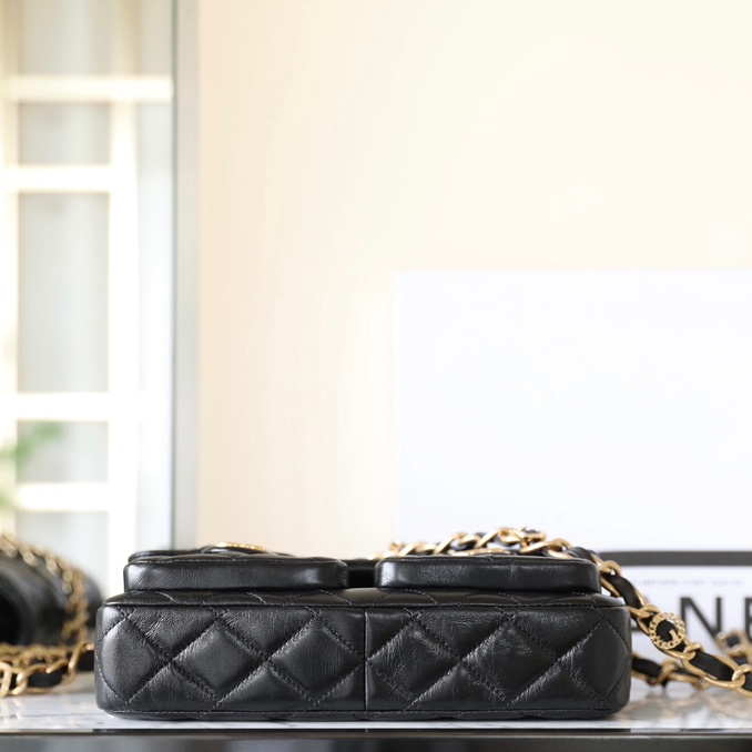 Chanel 香奈兒 Leather Goods