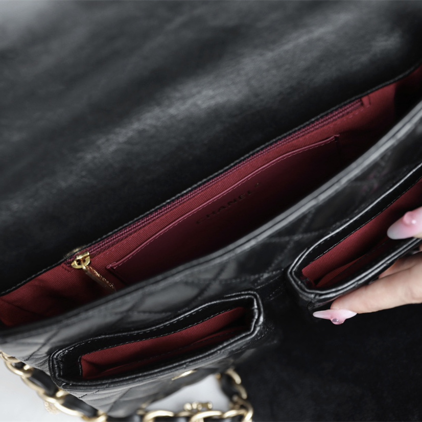 Chanel 香奈兒 Leather Goods