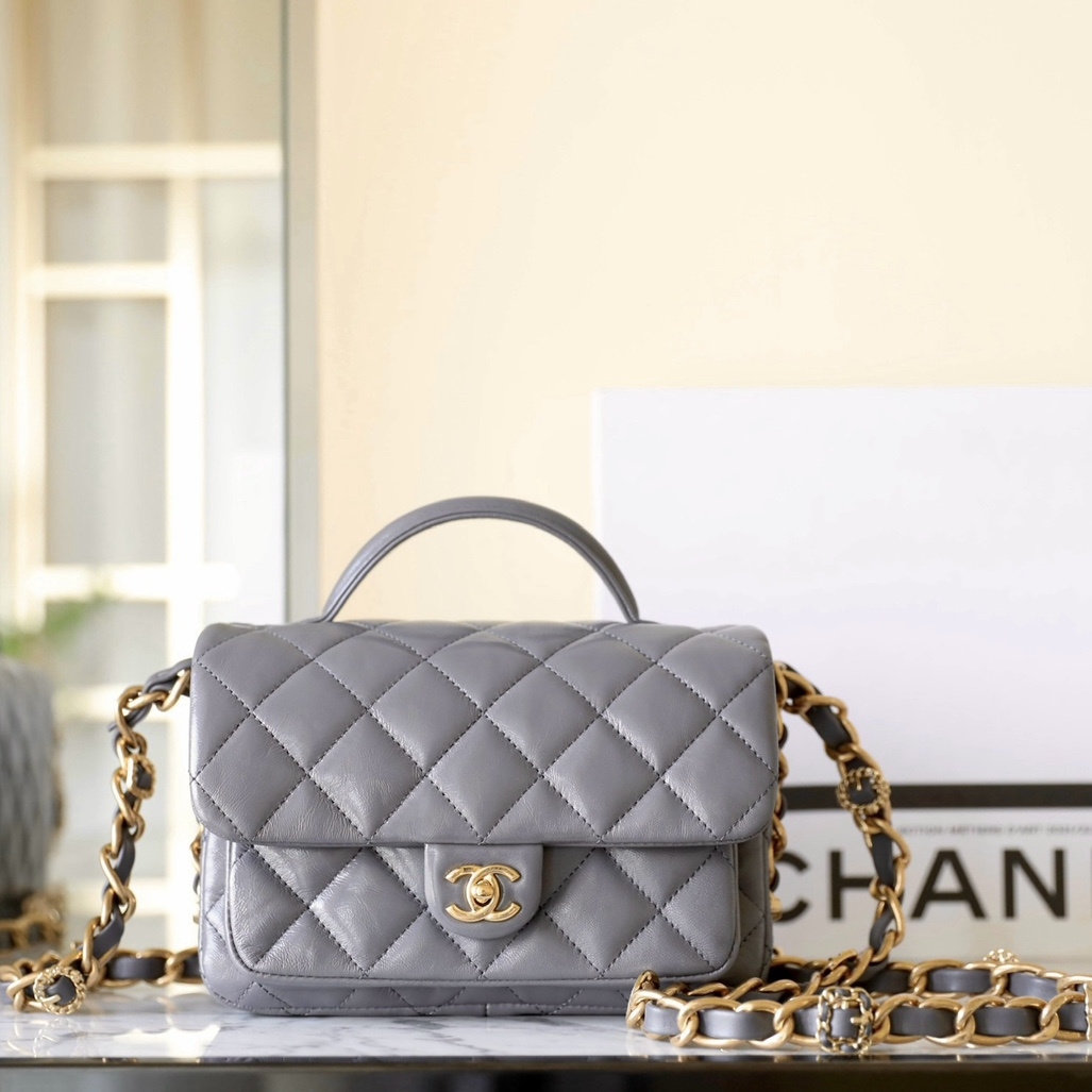 Chanel 香奈兒 Leather Goods