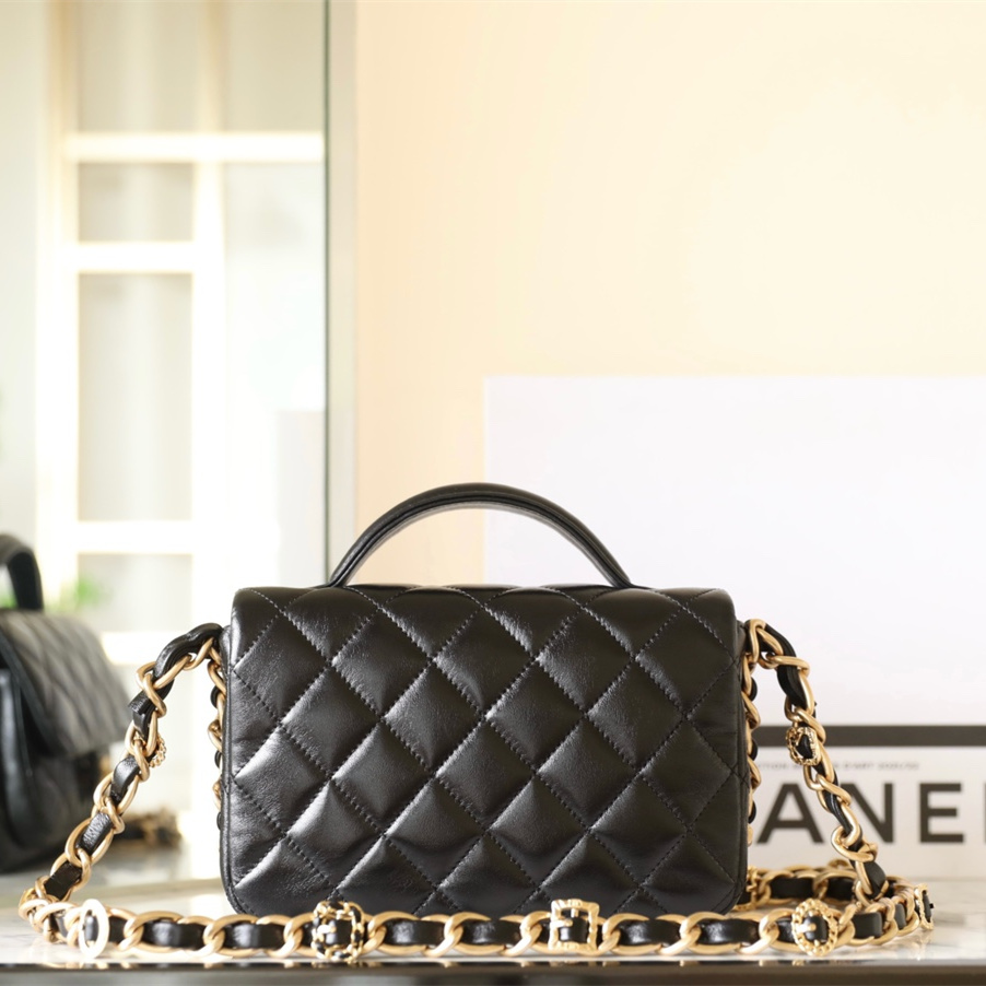 Chanel 香奈兒 Leather Goods