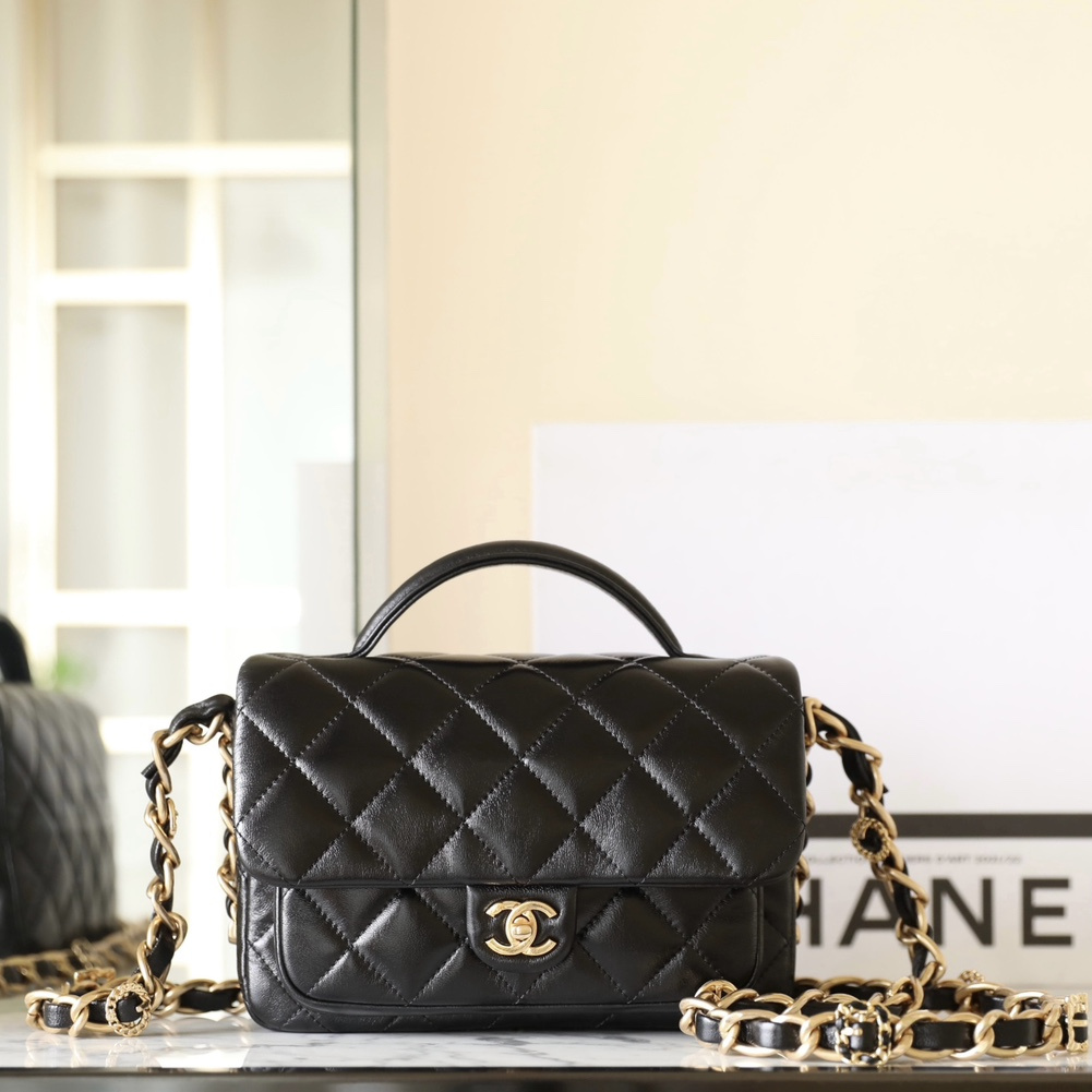 Chanel 香奈兒 Leather Goods