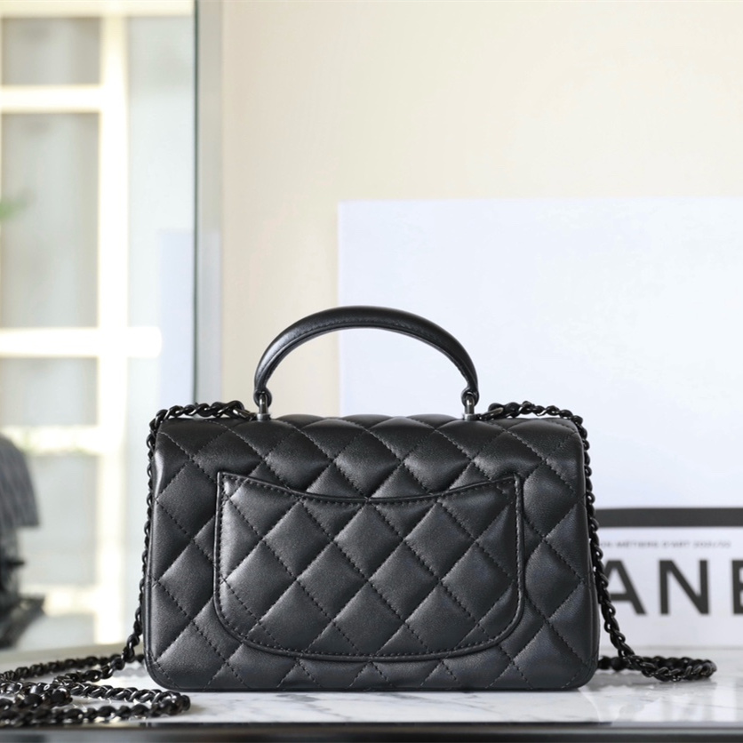 Chanel 香奈兒 Leather Goods