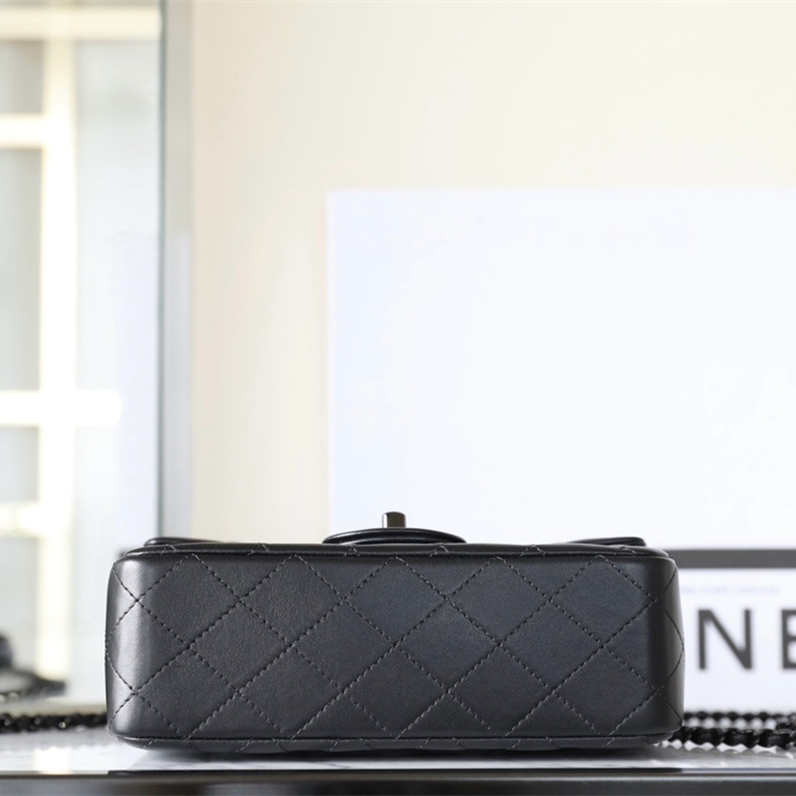 Chanel 香奈兒 Leather Goods