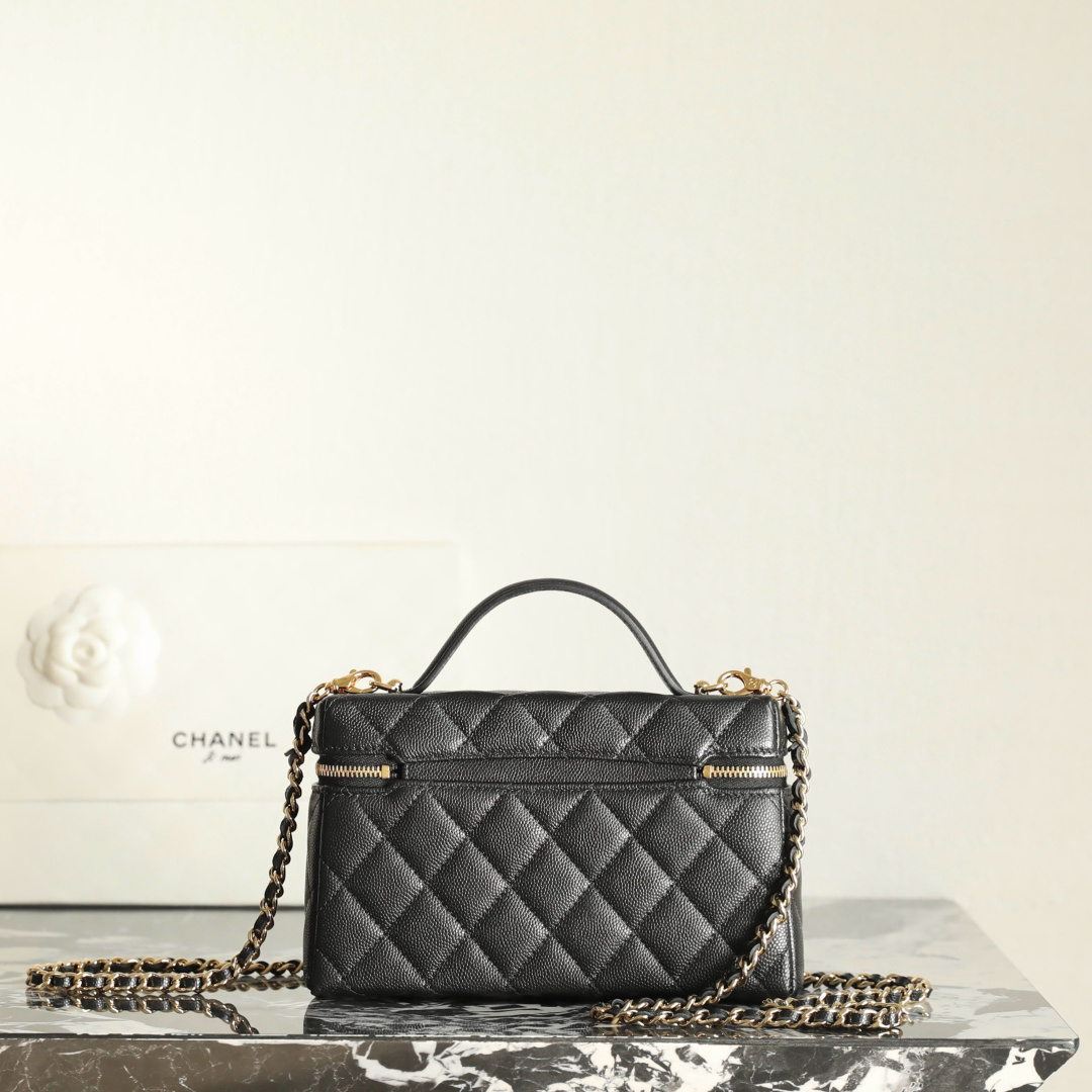Chanel 香奈兒 Leather Goods