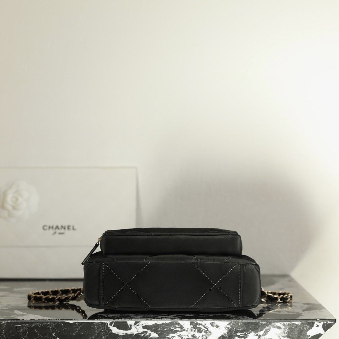 Chanel 香奈兒 Leather Goods