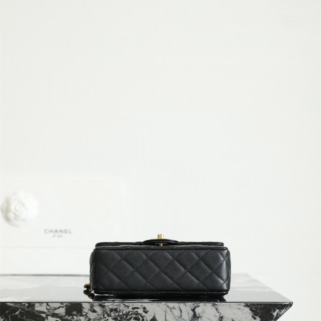 Chanel 香奈兒 Leather Goods