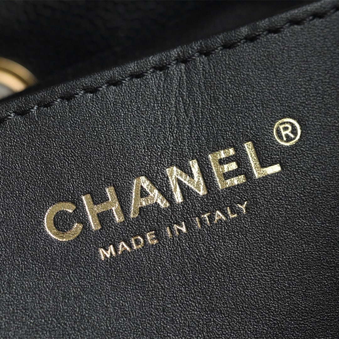 Chanel 香奈兒 Leather Goods