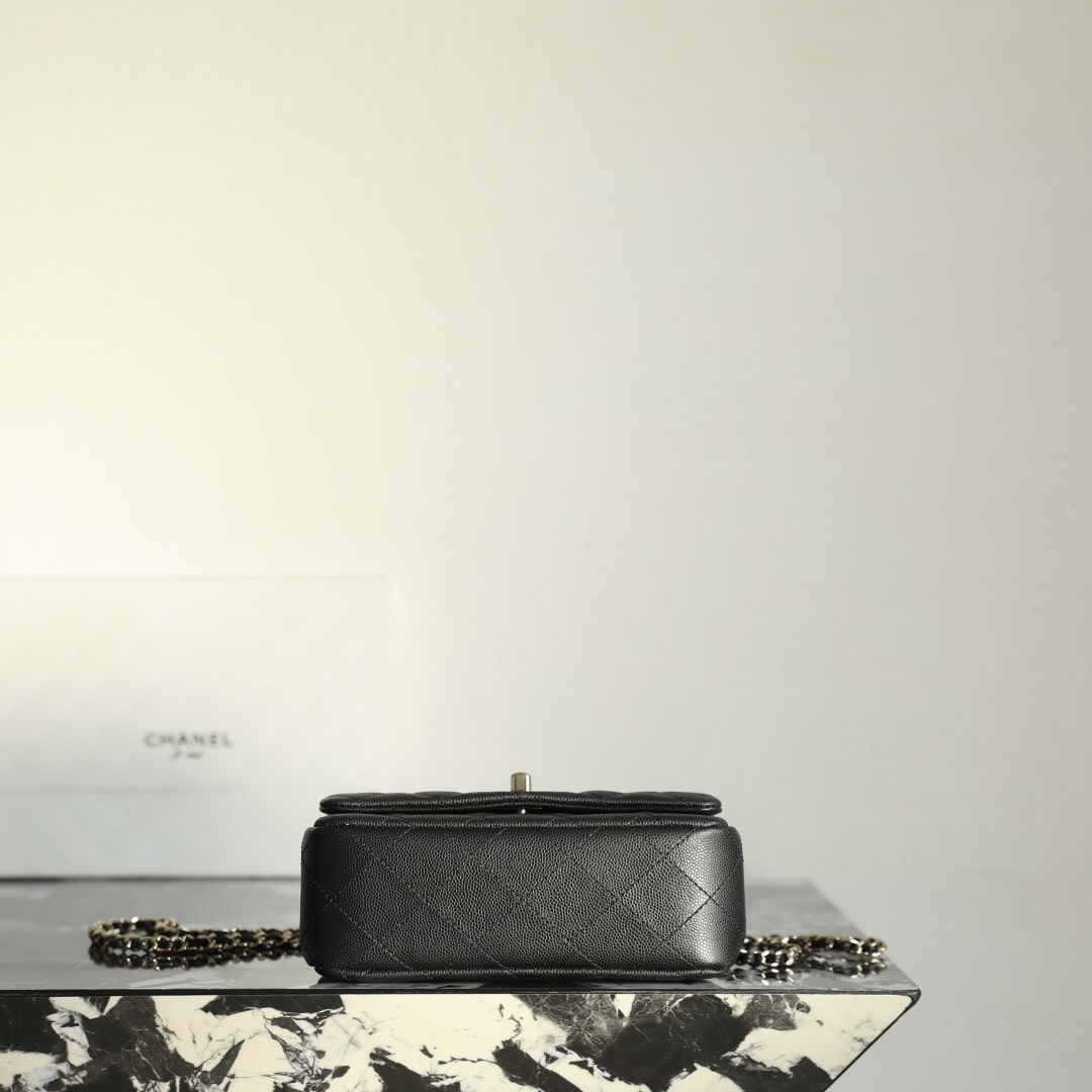 Chanel 香奈兒 Leather Goods