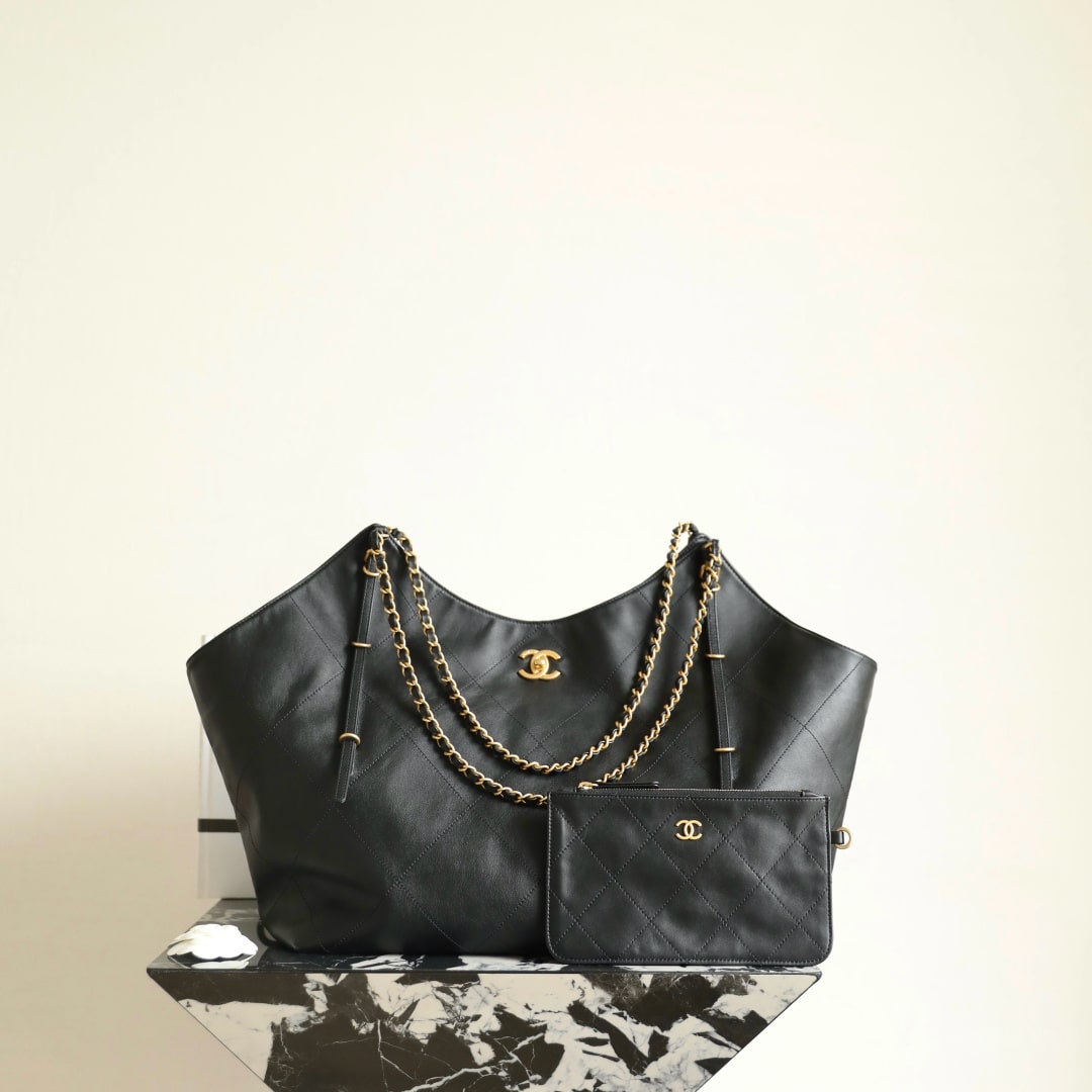 Chanel 香奈兒 Leather Goods