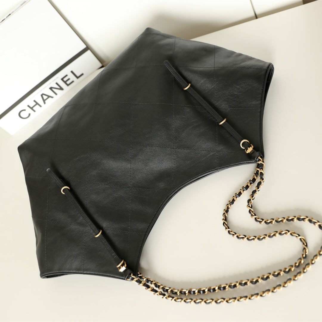 Chanel 香奈兒 Leather Goods