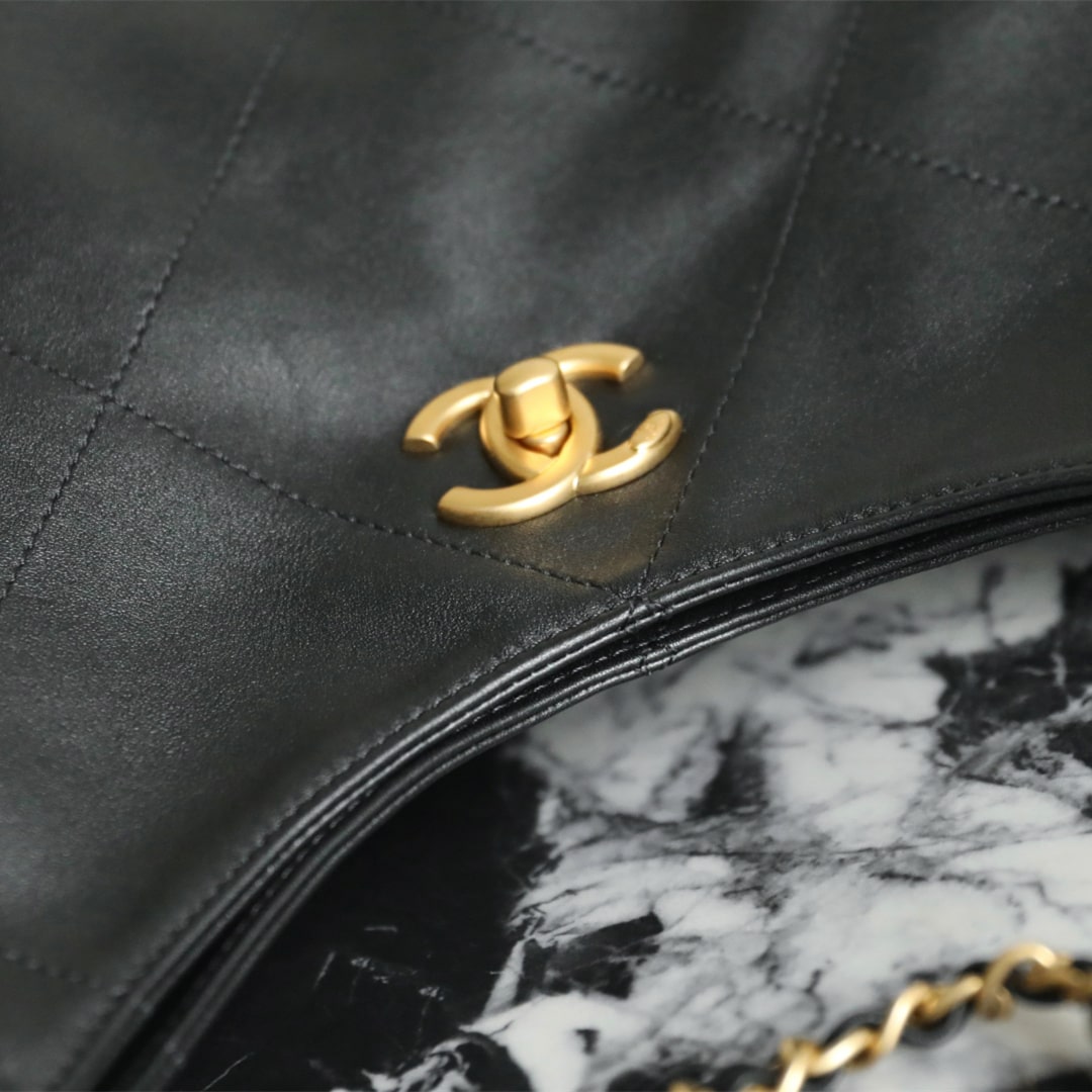 Chanel 香奈兒 Leather Goods