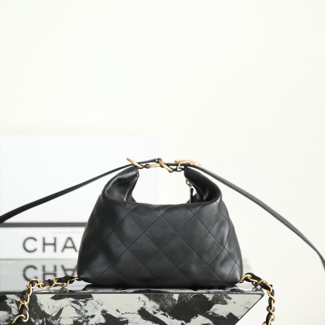 Chanel 香奈兒 Leather Goods