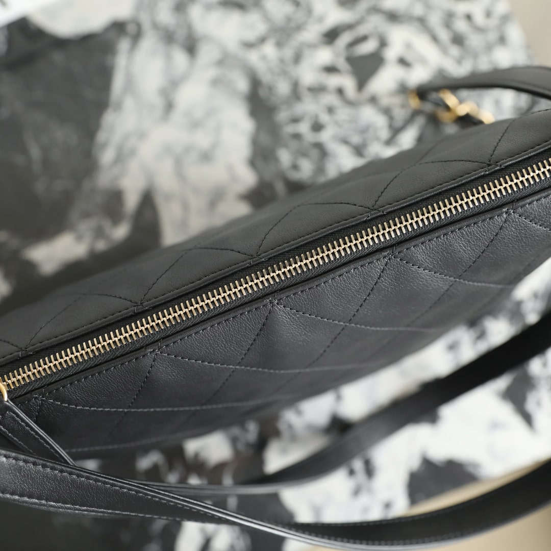 Chanel 香奈兒 Leather Goods