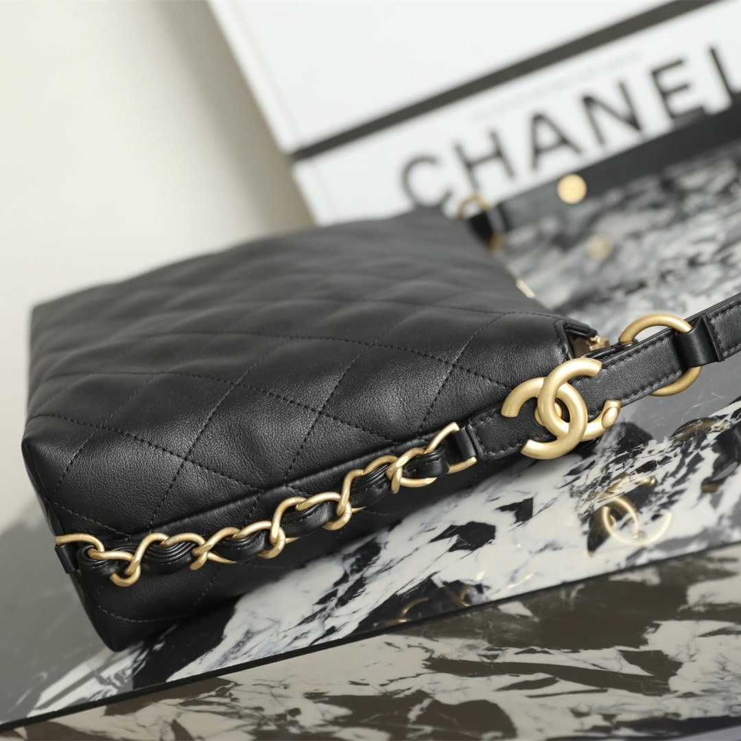 Chanel 香奈兒 Leather Goods