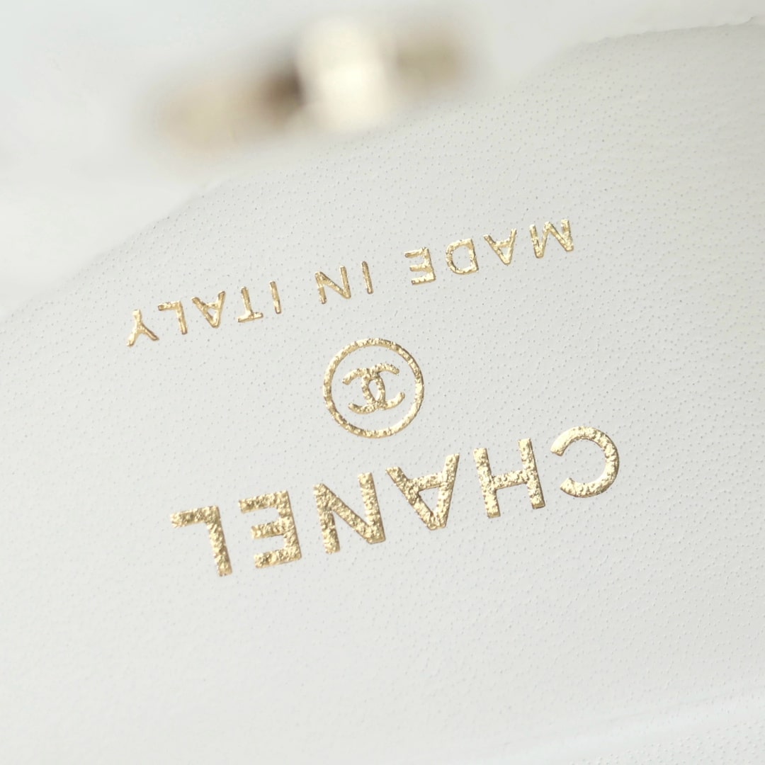 Chanel 香奈兒 Leather Goods