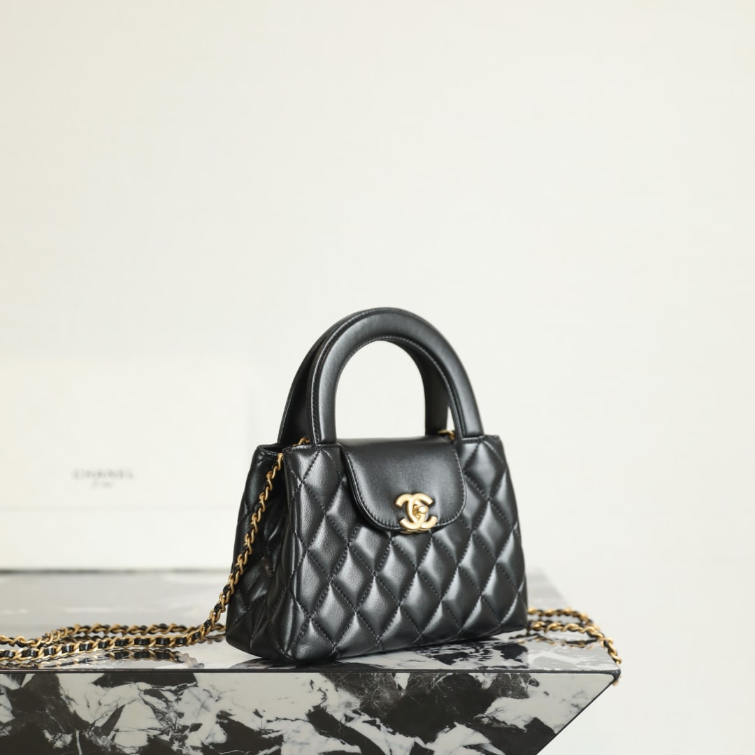 Chanel 香奈兒 Leather Goods