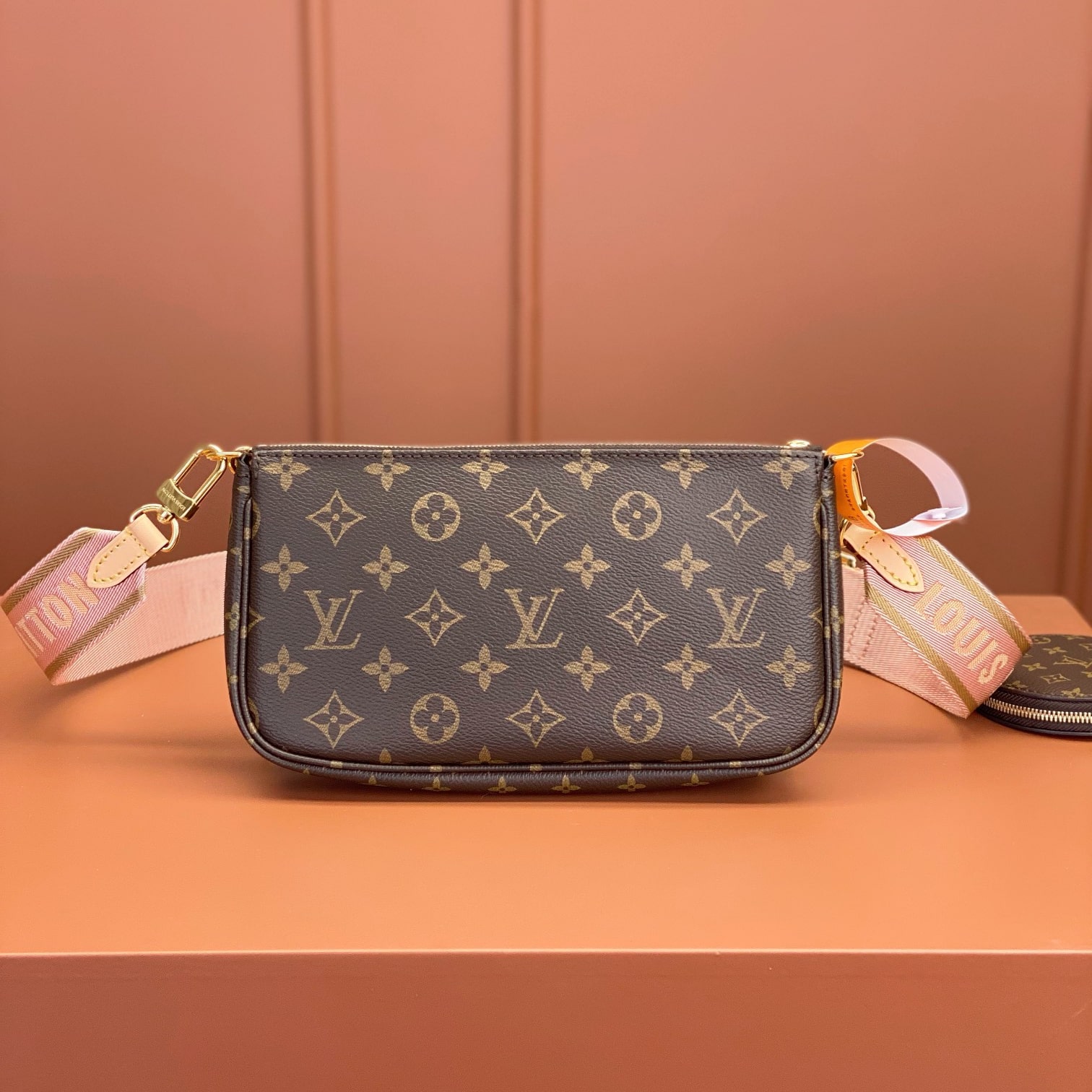 Louis Vuitton 路易威登 Leather Goods