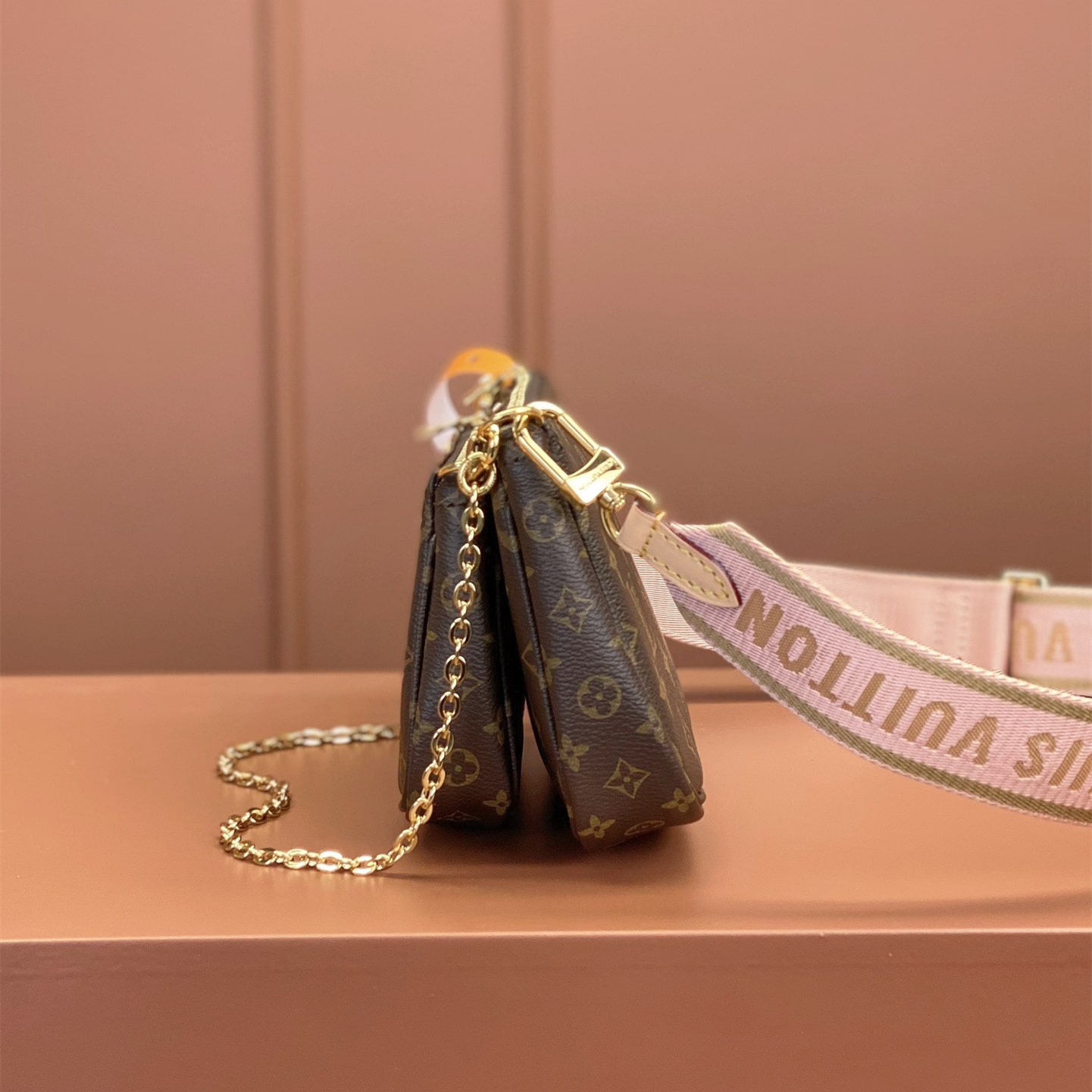 Louis Vuitton 路易威登 Leather Goods