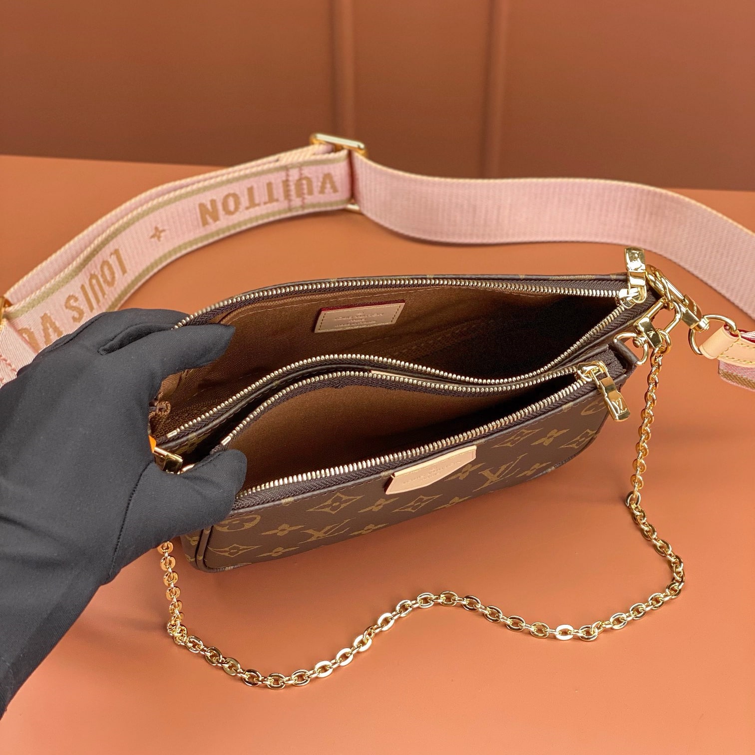 Louis Vuitton 路易威登 Leather Goods