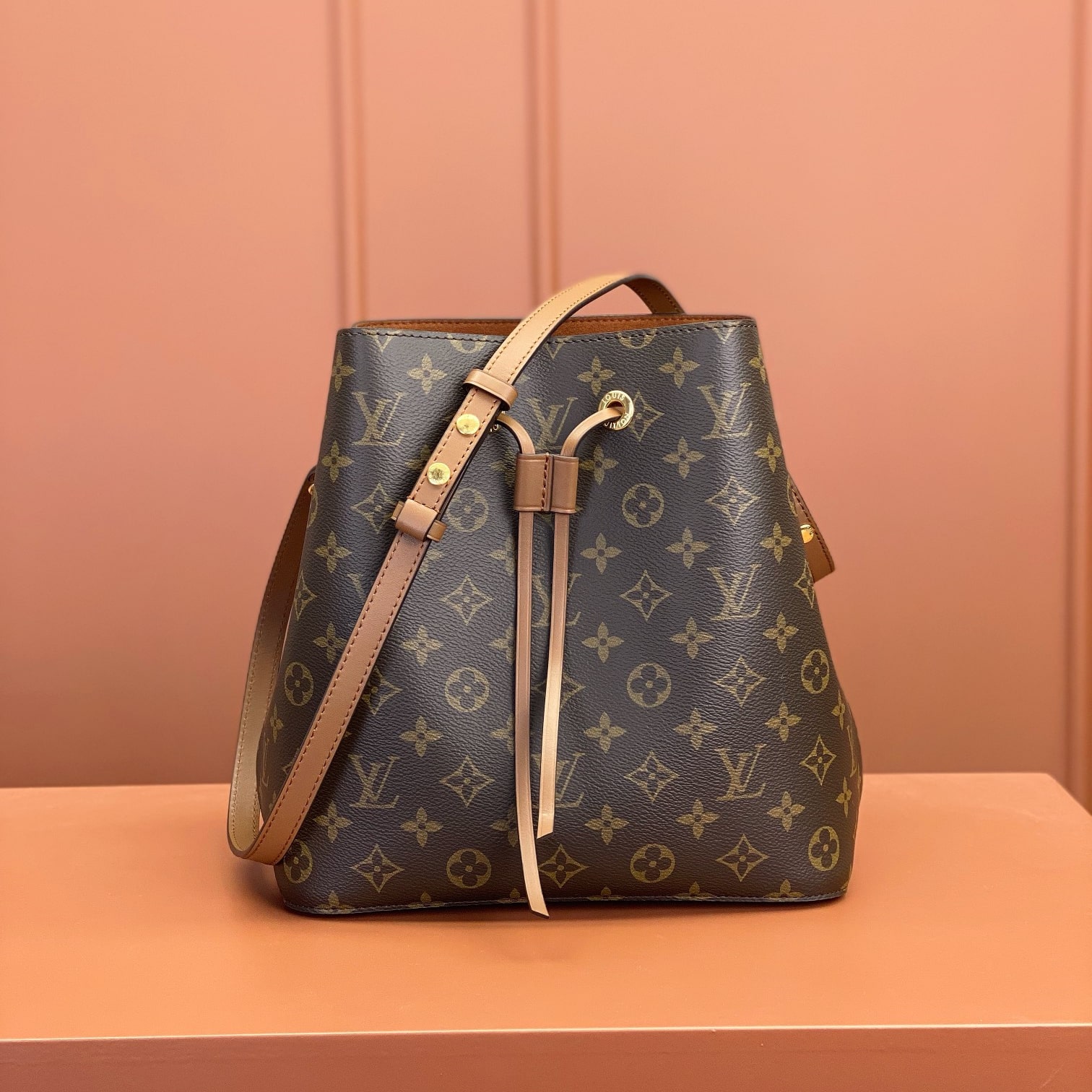 Louis Vuitton 路易威登 Bucket Bag