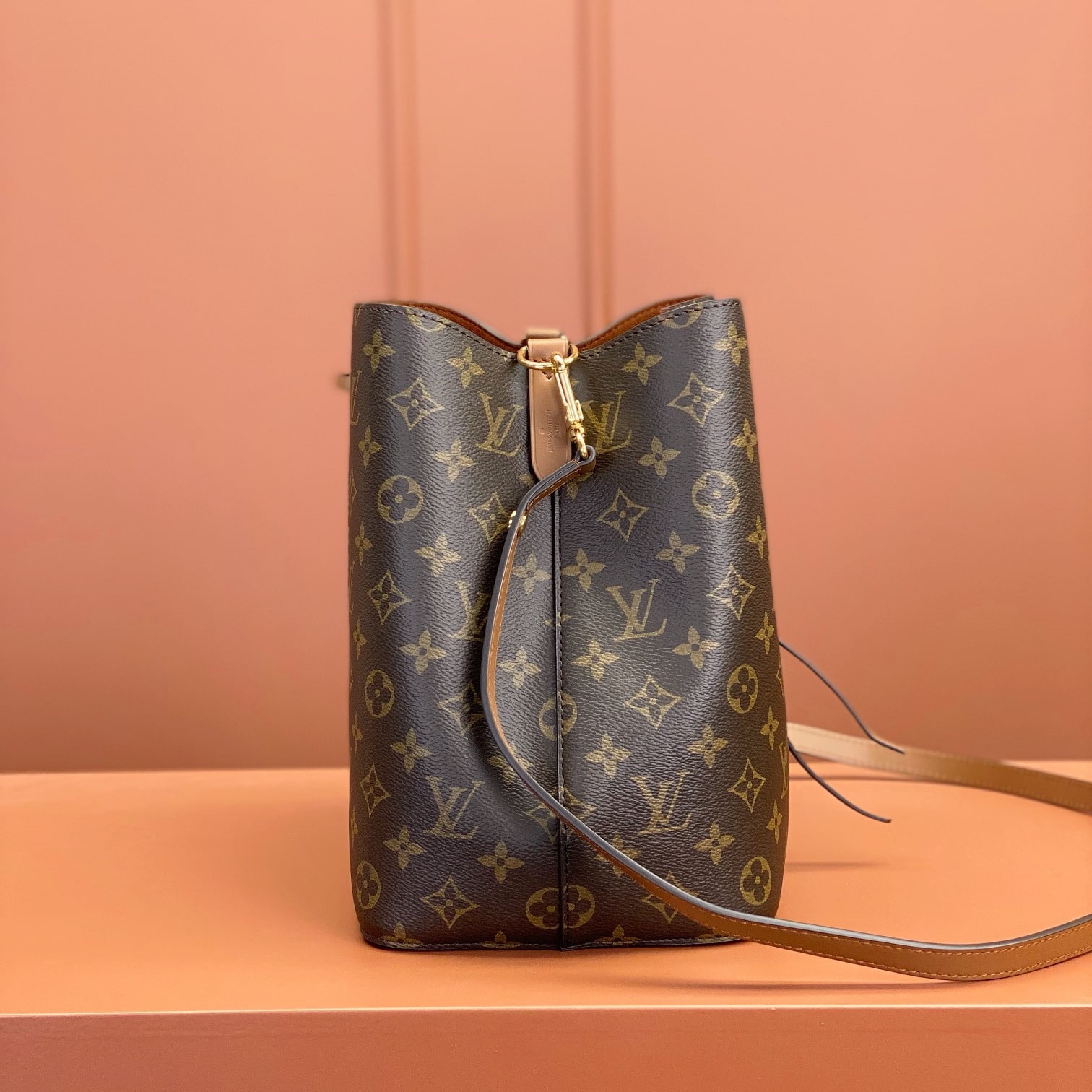 Louis Vuitton 路易威登 Bucket Bag