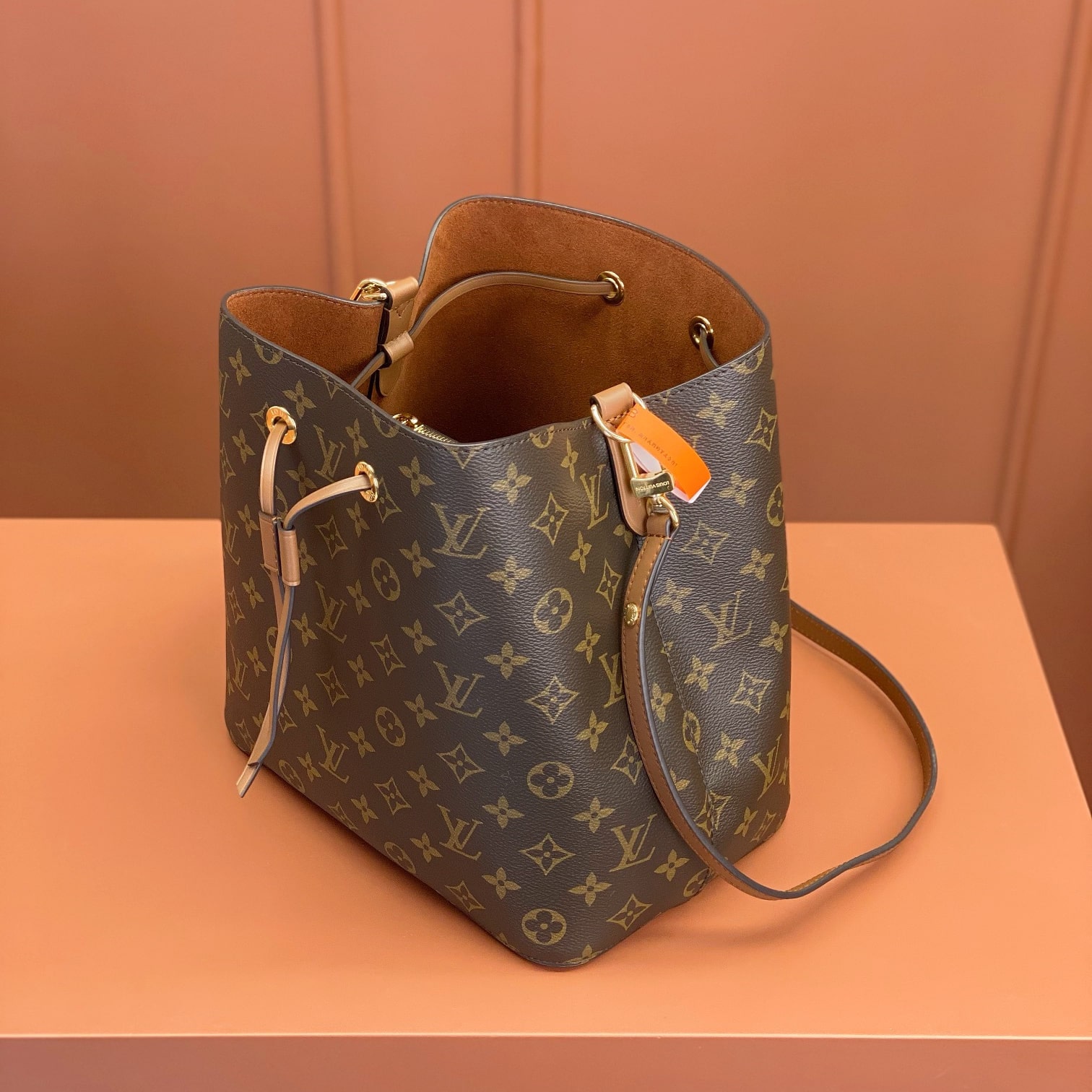 Louis Vuitton 路易威登 Bucket Bag