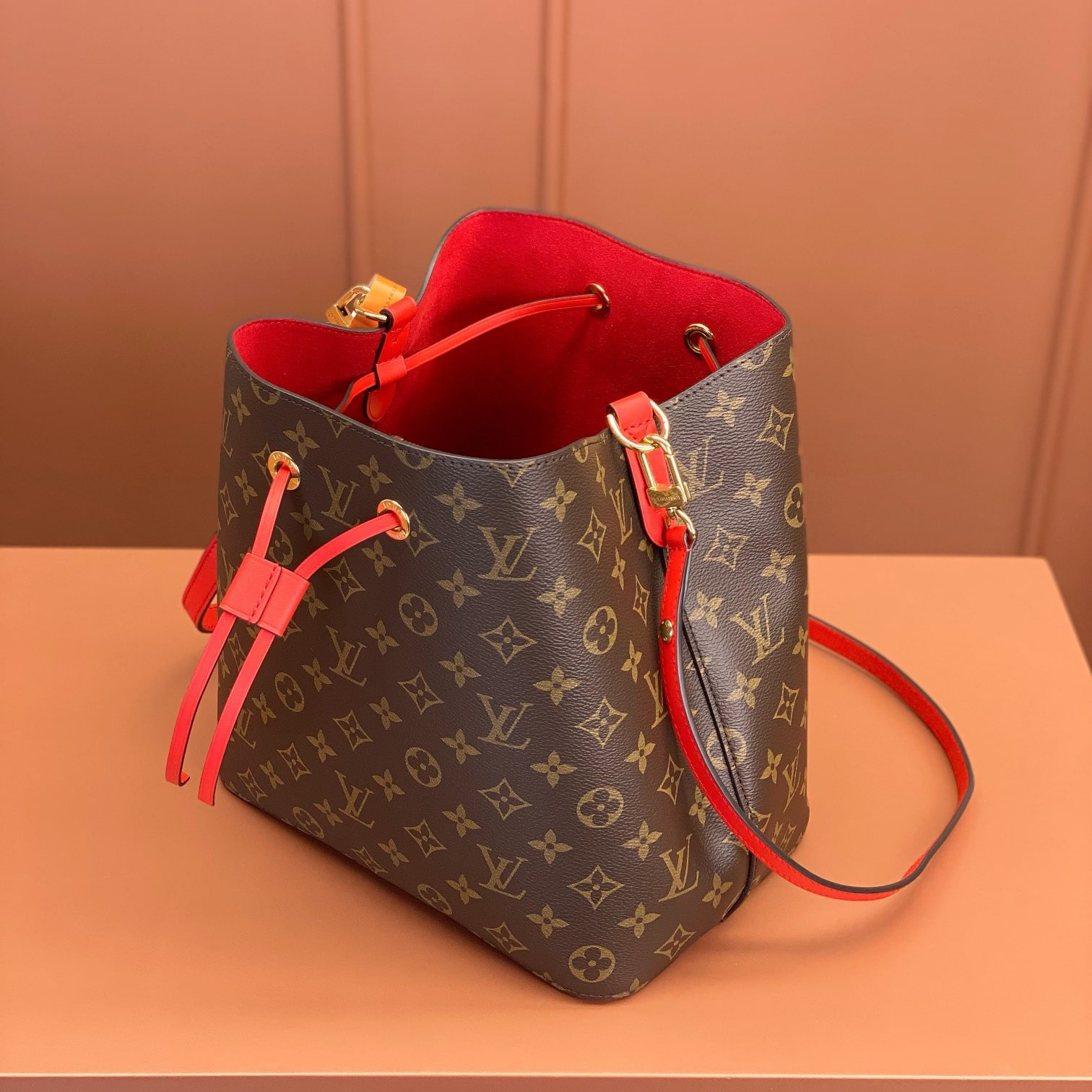 Louis Vuitton 路易威登 Bucket Bag