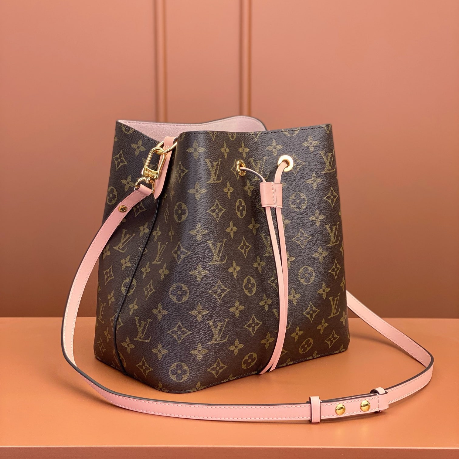 Louis Vuitton 路易威登 Bucket Bag