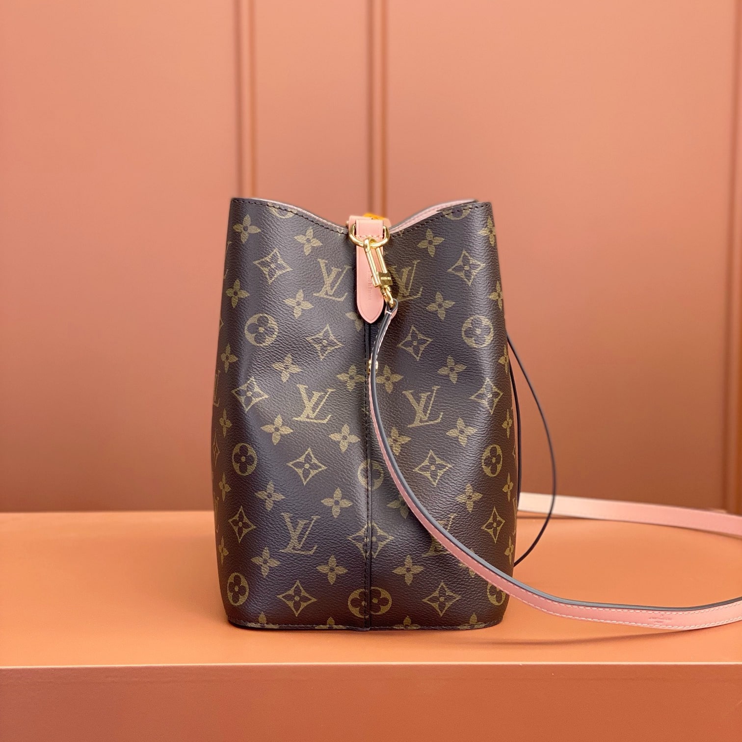 Louis Vuitton 路易威登 Bucket Bag