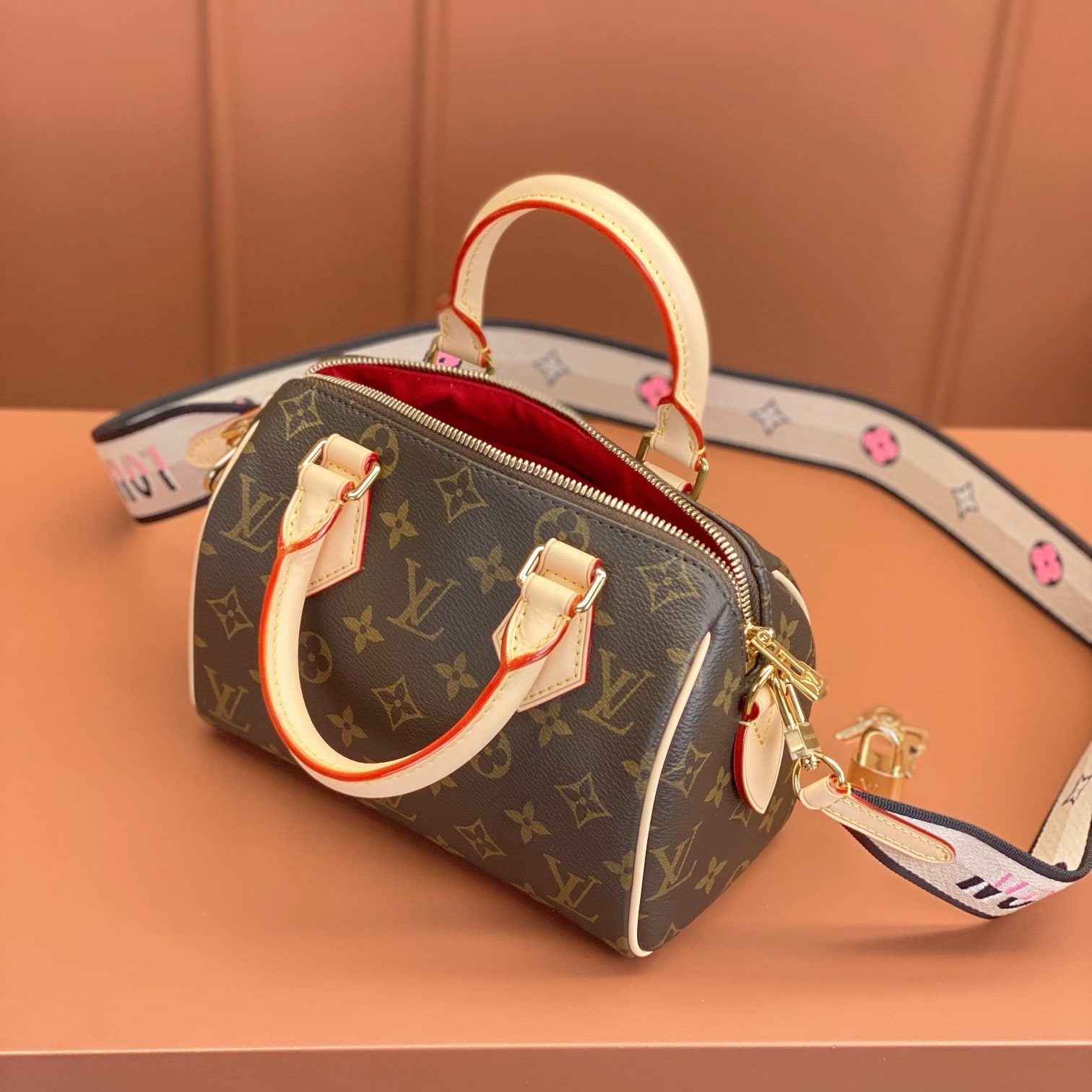 Louis Vuitton 路易威登 Leather Goods
