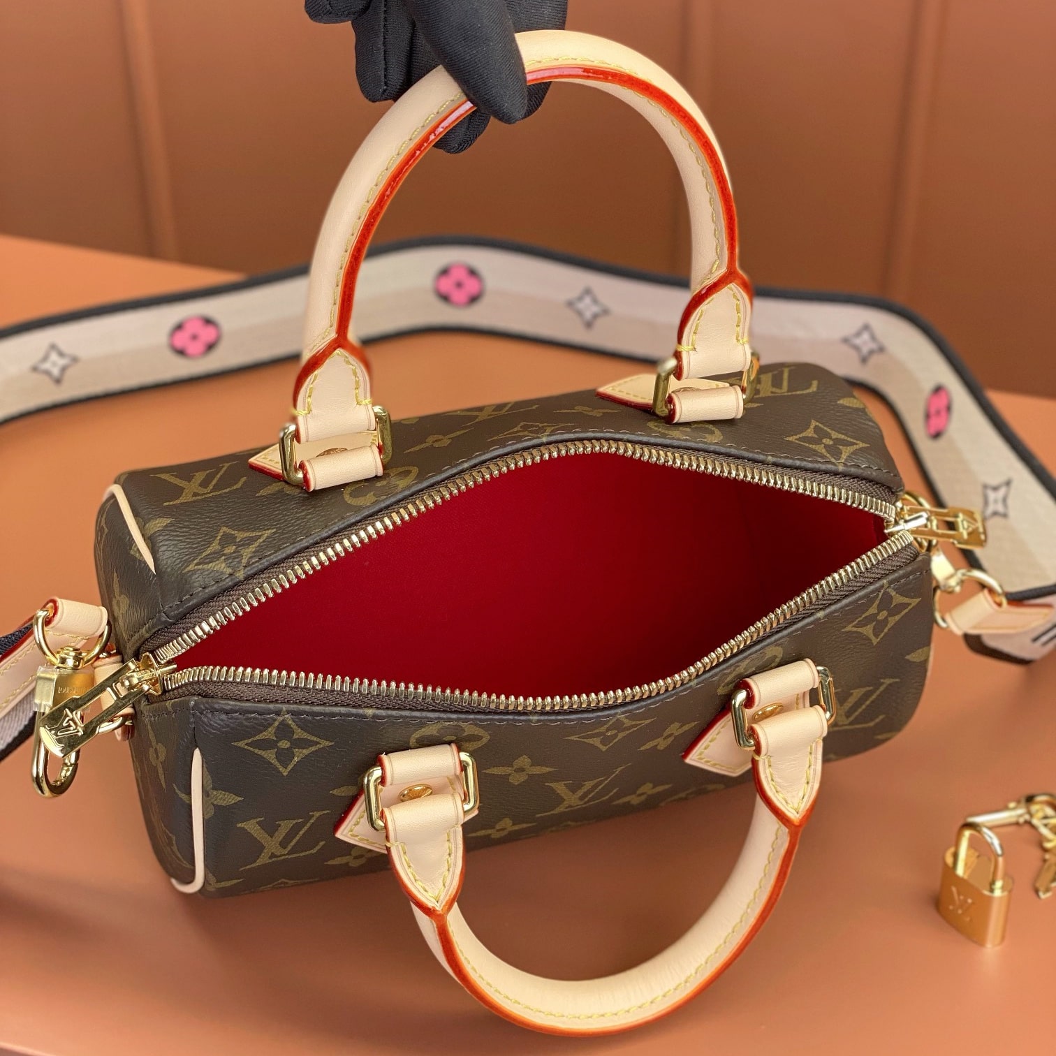 Louis Vuitton 路易威登 Leather Goods