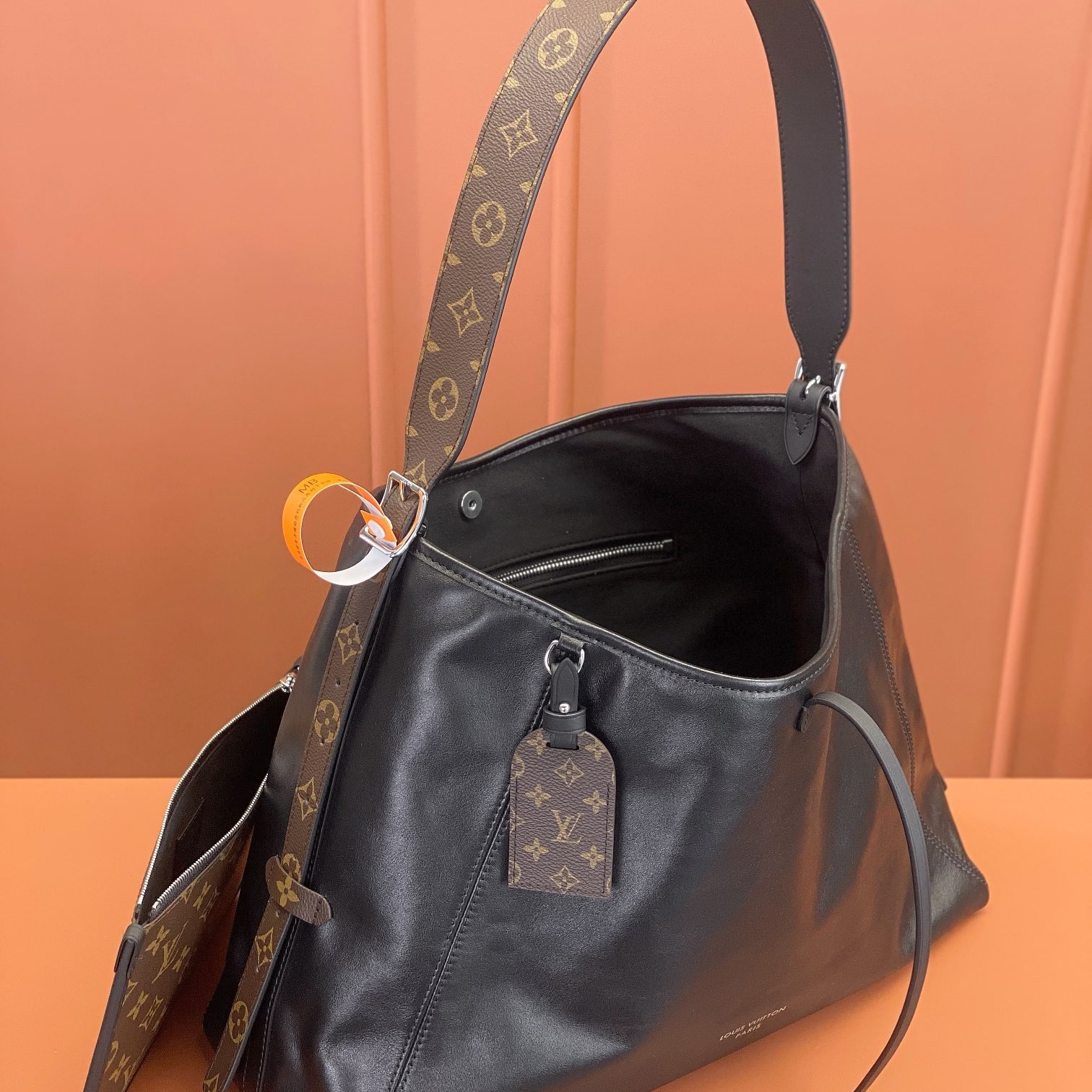Louis Vuitton 路易威登 Leather Goods