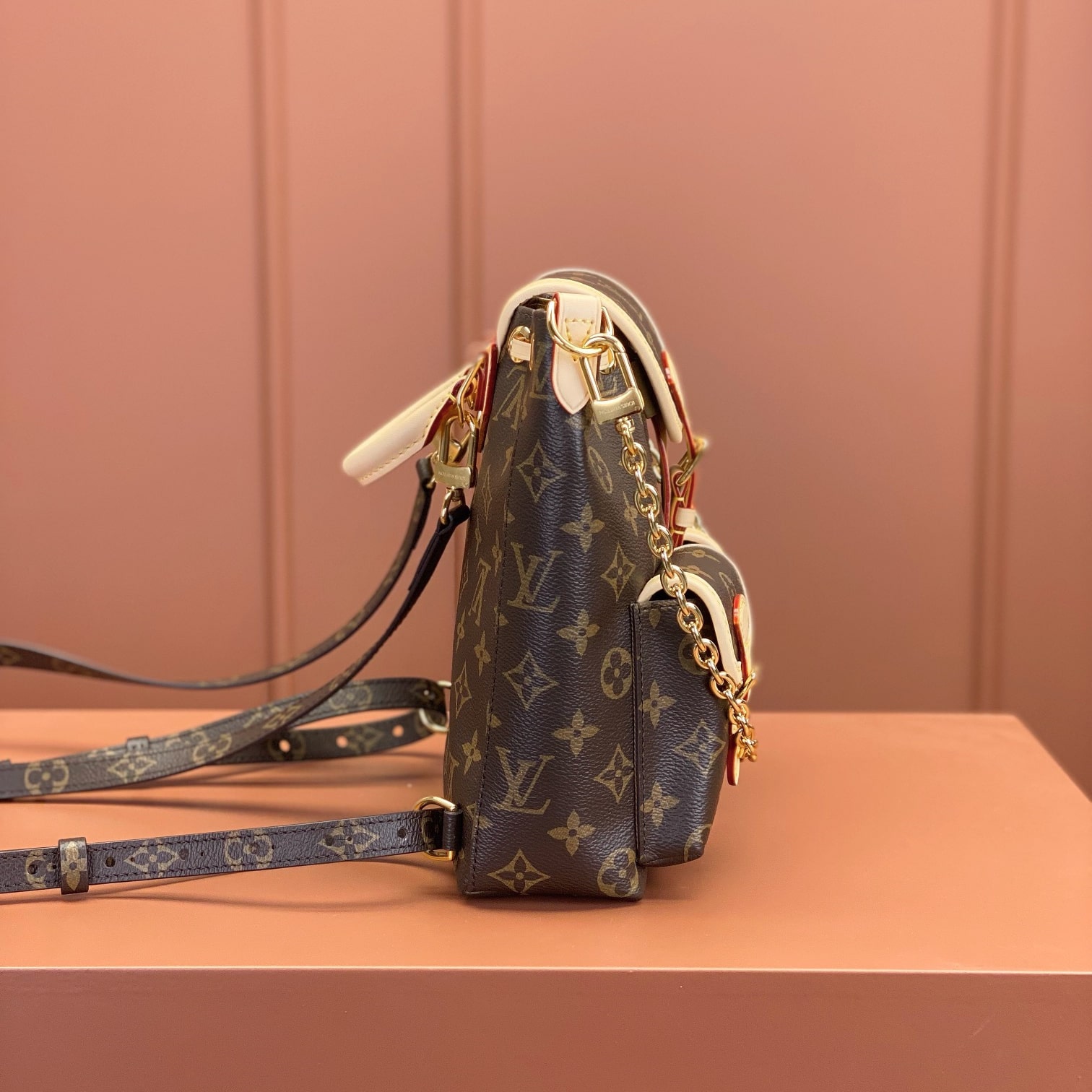 Louis Vuitton 路易威登 Leather Goods