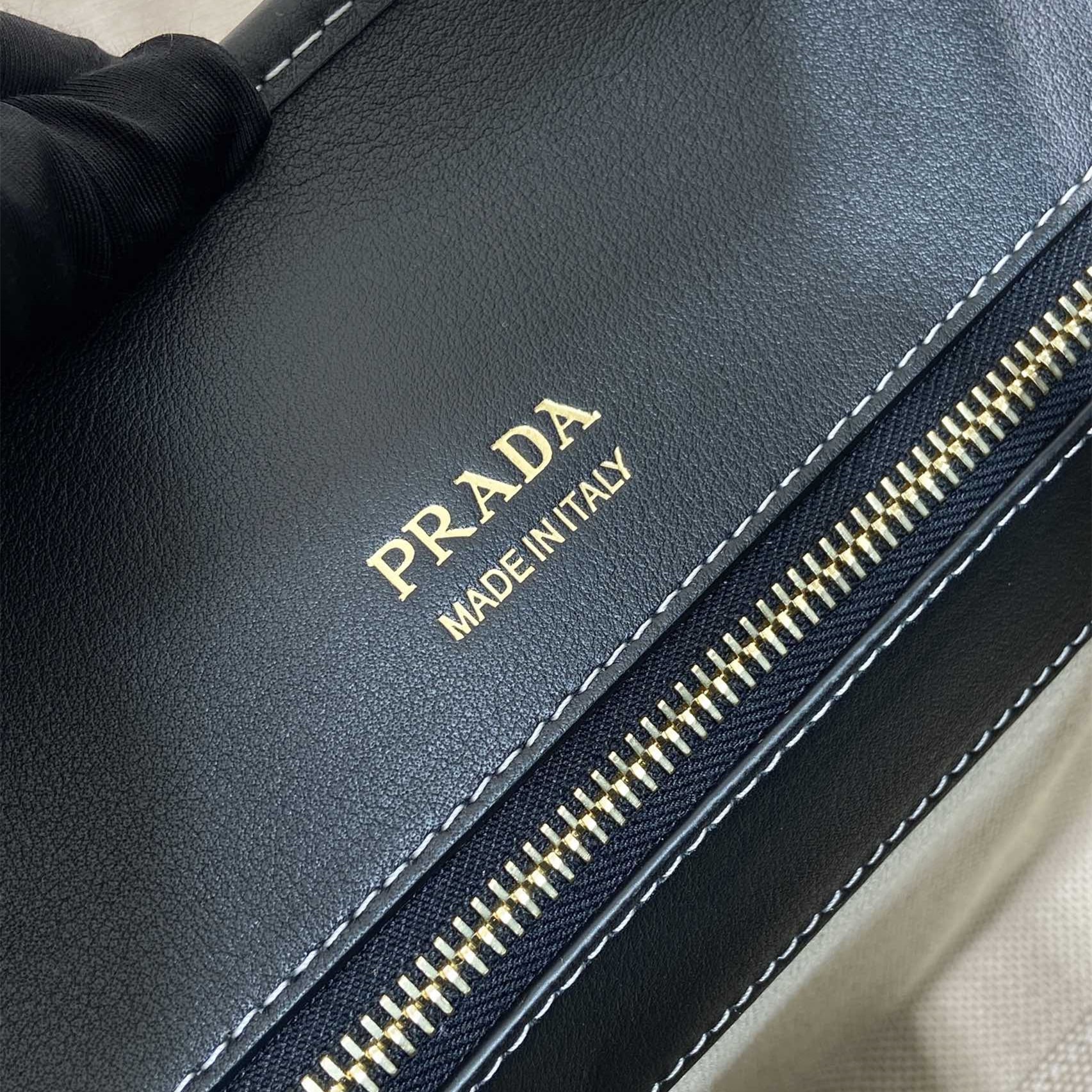 Prada 普拉達 Leather Goods