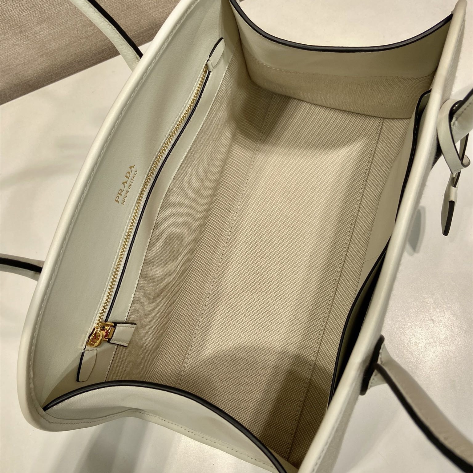 Prada 普拉達 Leather Goods