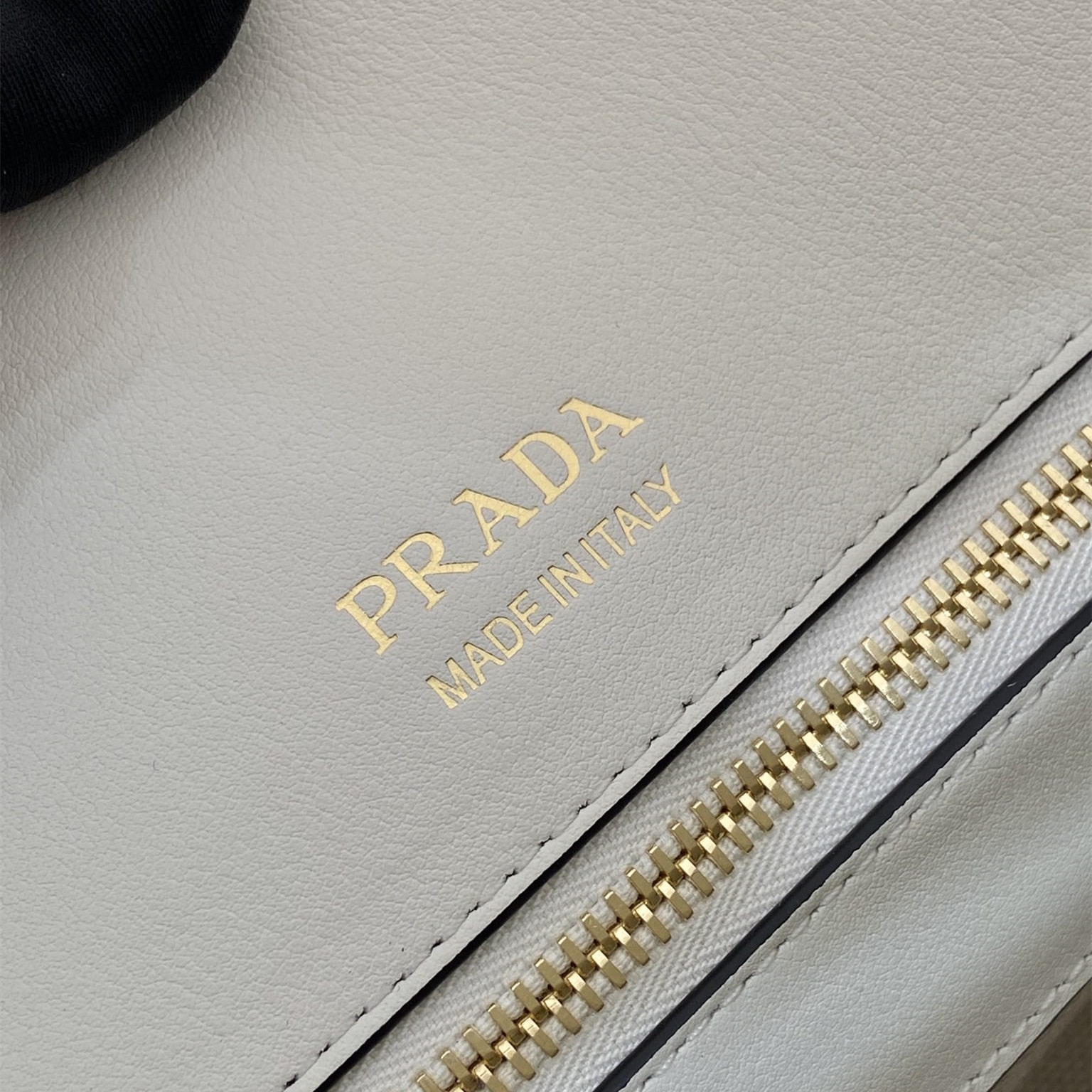 Prada 普拉達 Leather Goods