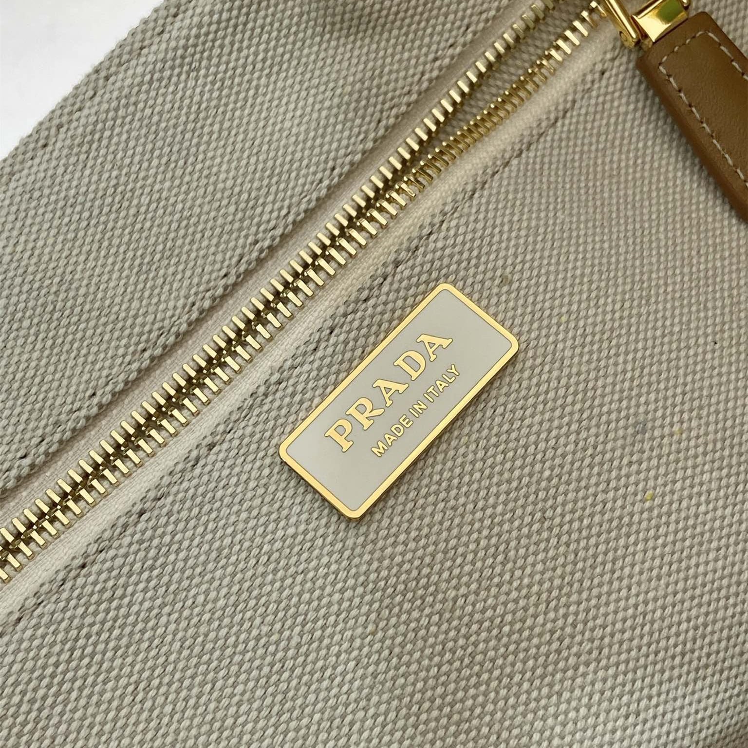 Prada 普拉達 Leather Goods