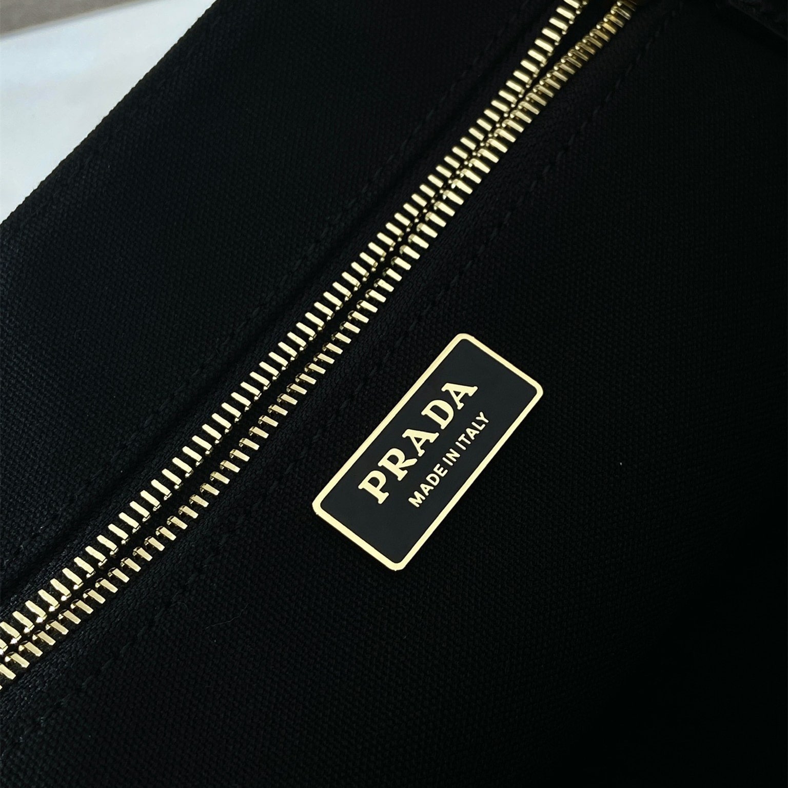 Prada 普拉達 Leather Goods