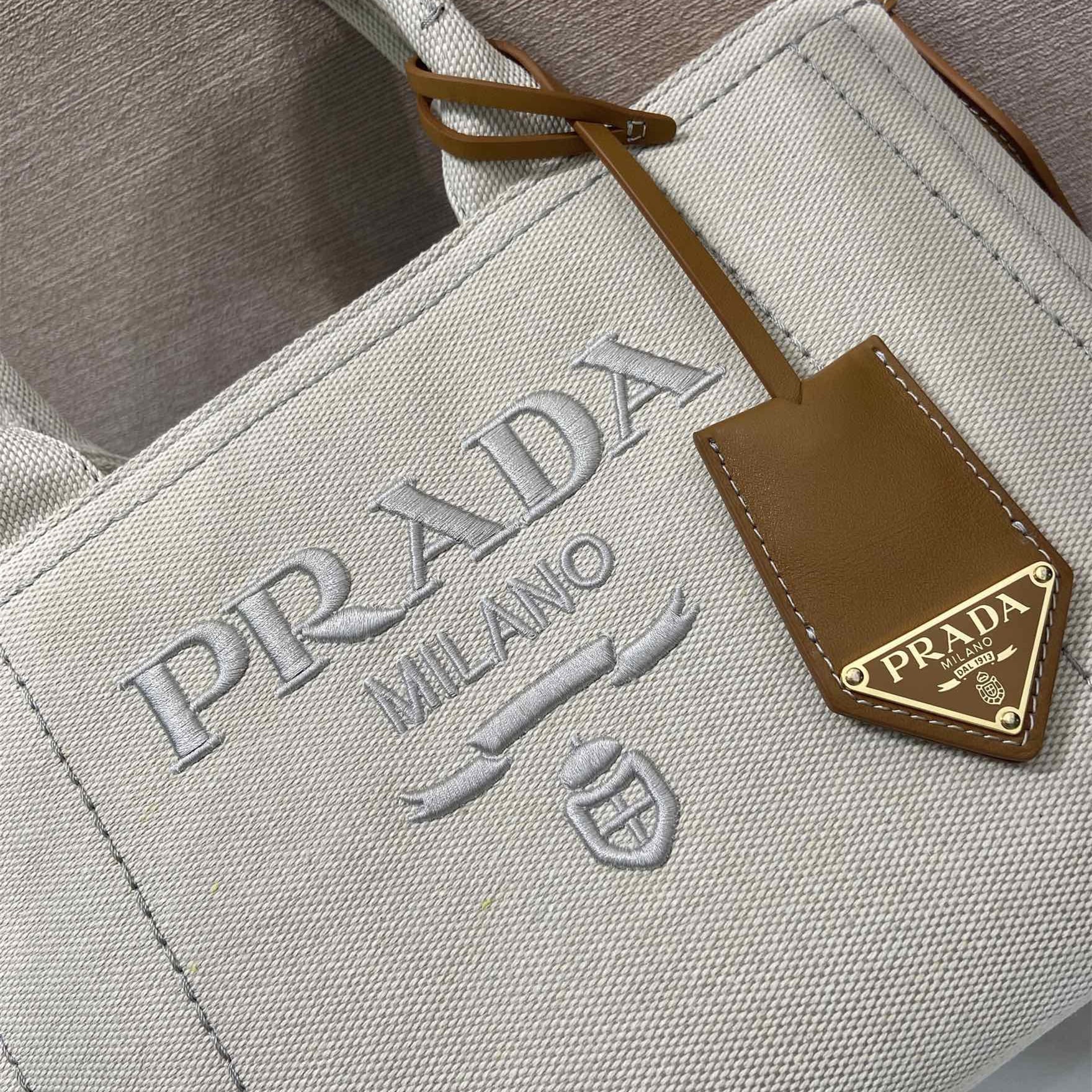 Prada 普拉達 Leather Goods
