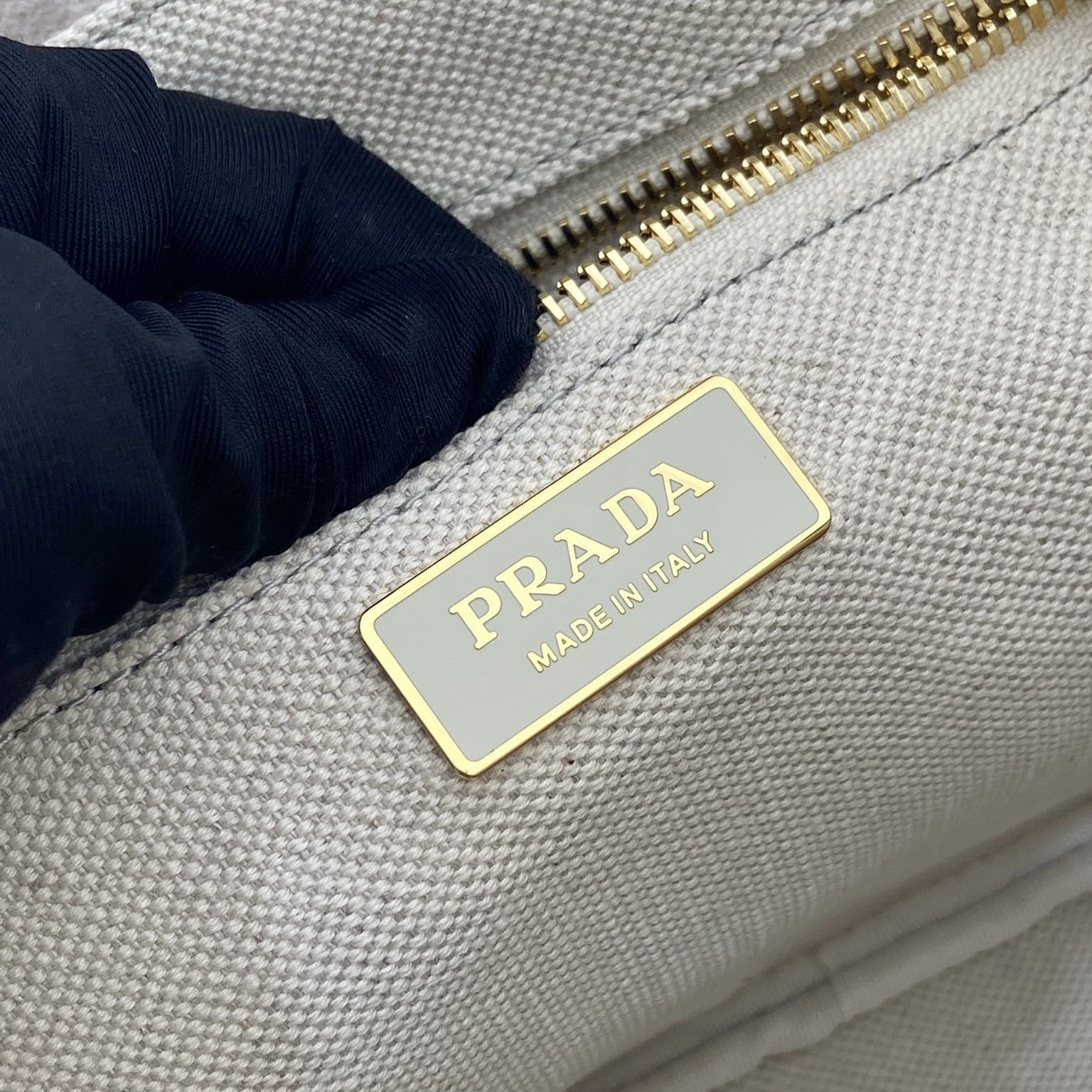 Prada 普拉達 Leather Goods