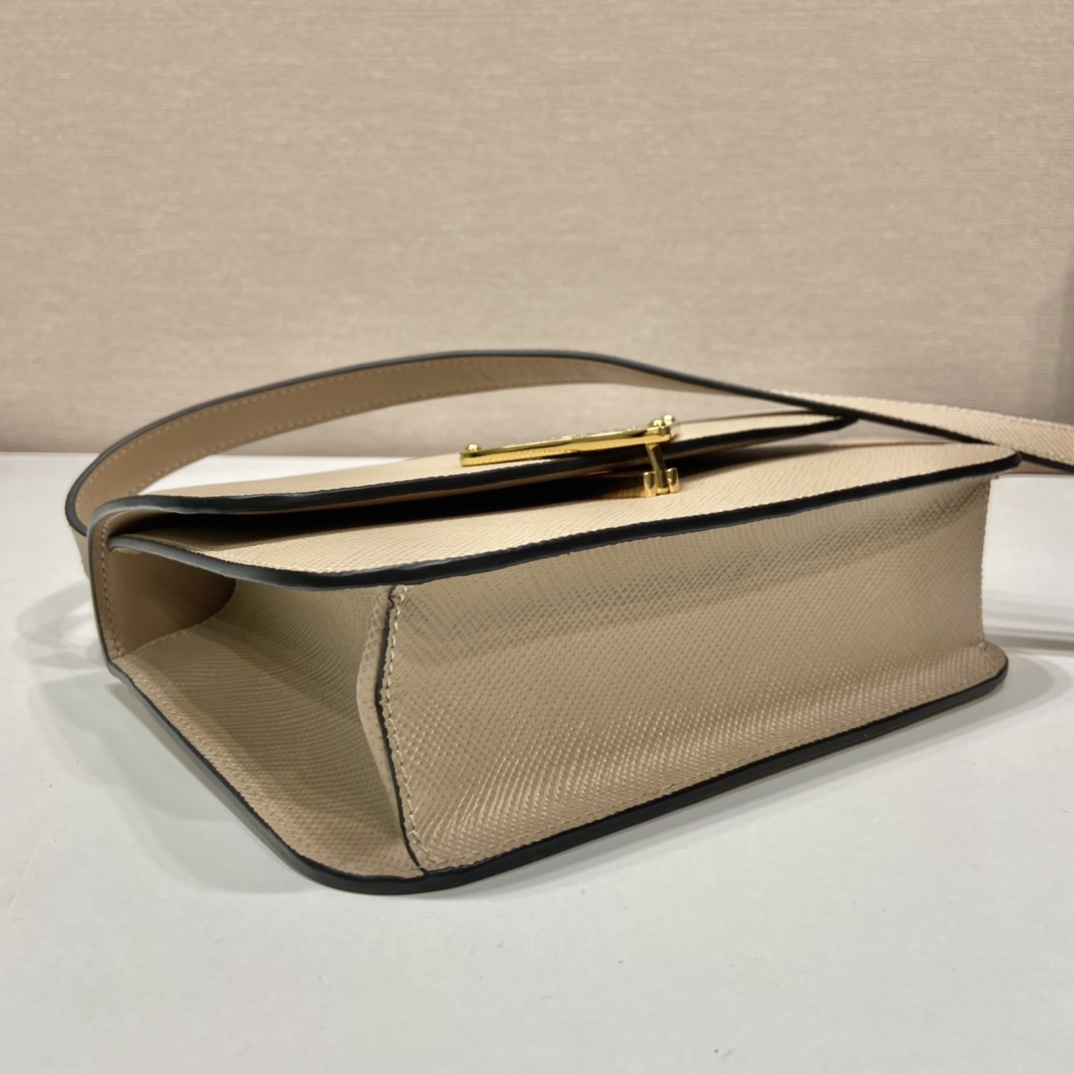 Prada 普拉達 Leather Goods