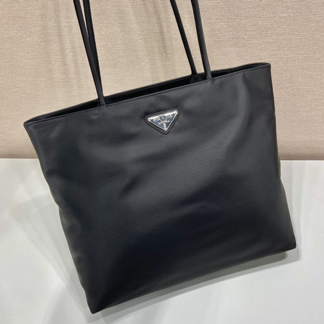 Prada 普拉達 Leather Goods