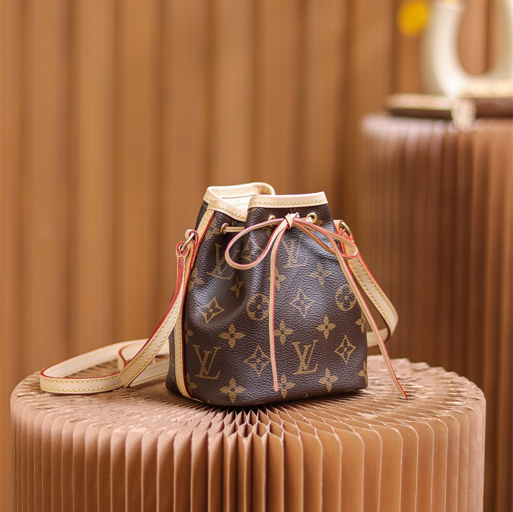 Louis Vuitton 路易威登 Bucket Bag
