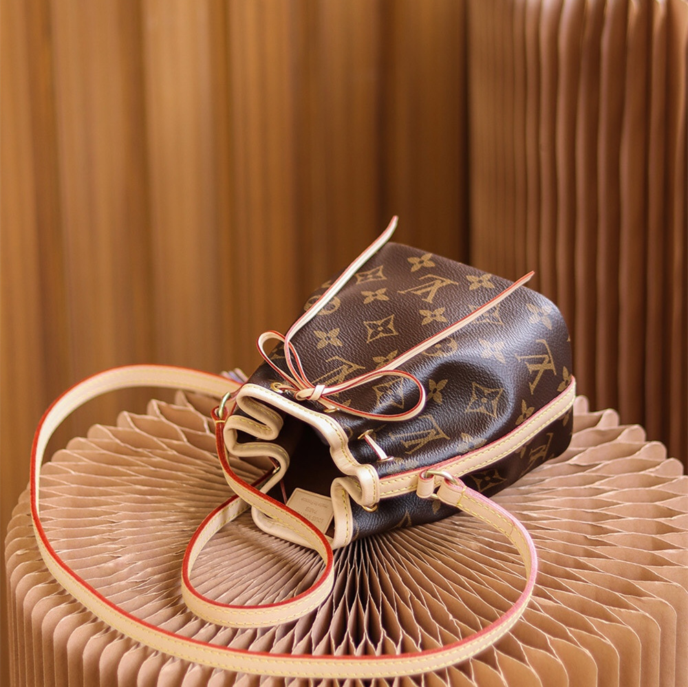 Louis Vuitton 路易威登 Bucket Bag