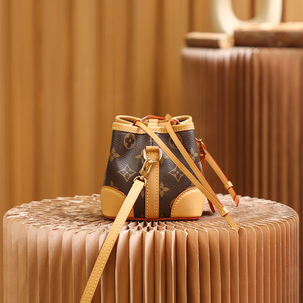 Louis Vuitton 路易威登 Bucket Bag