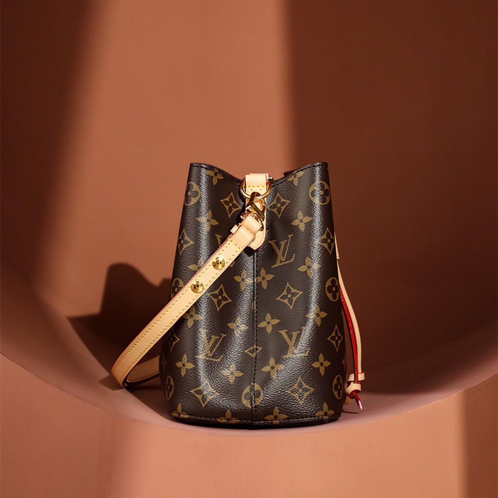 Louis Vuitton 路易威登 Bucket Bag