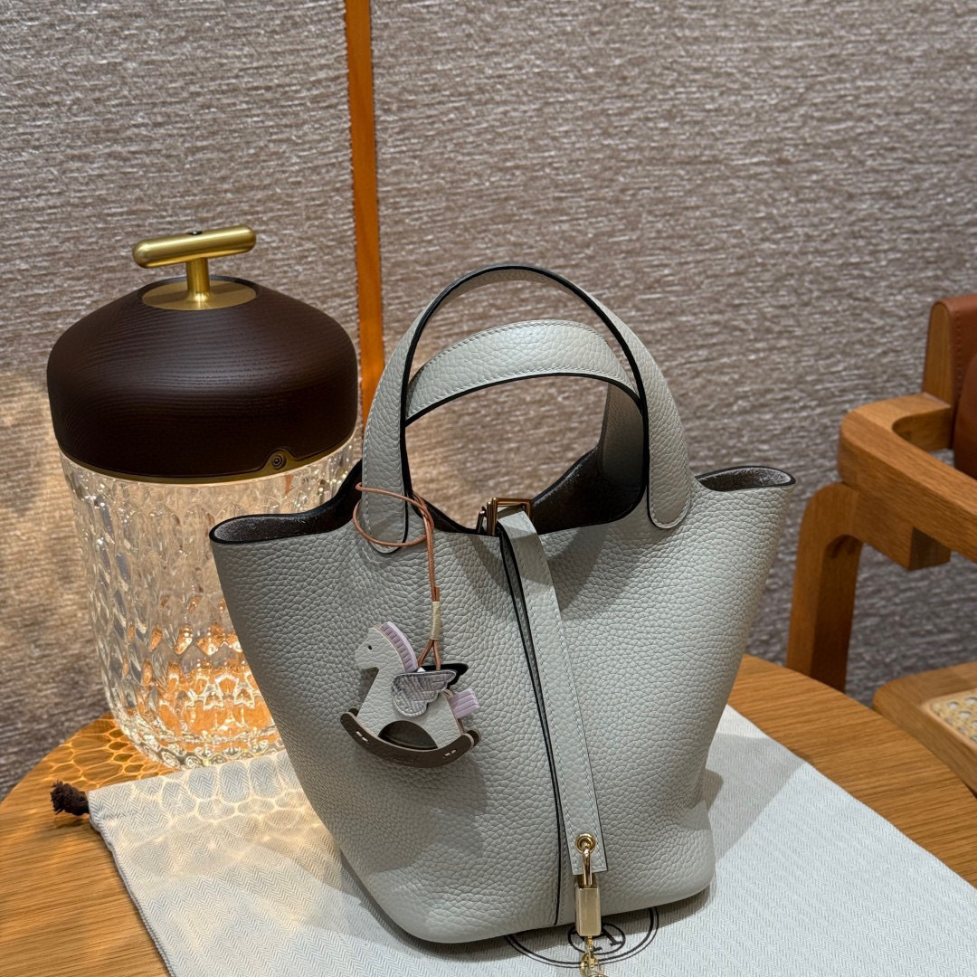 Hermès 愛馬仕 Leather Goods