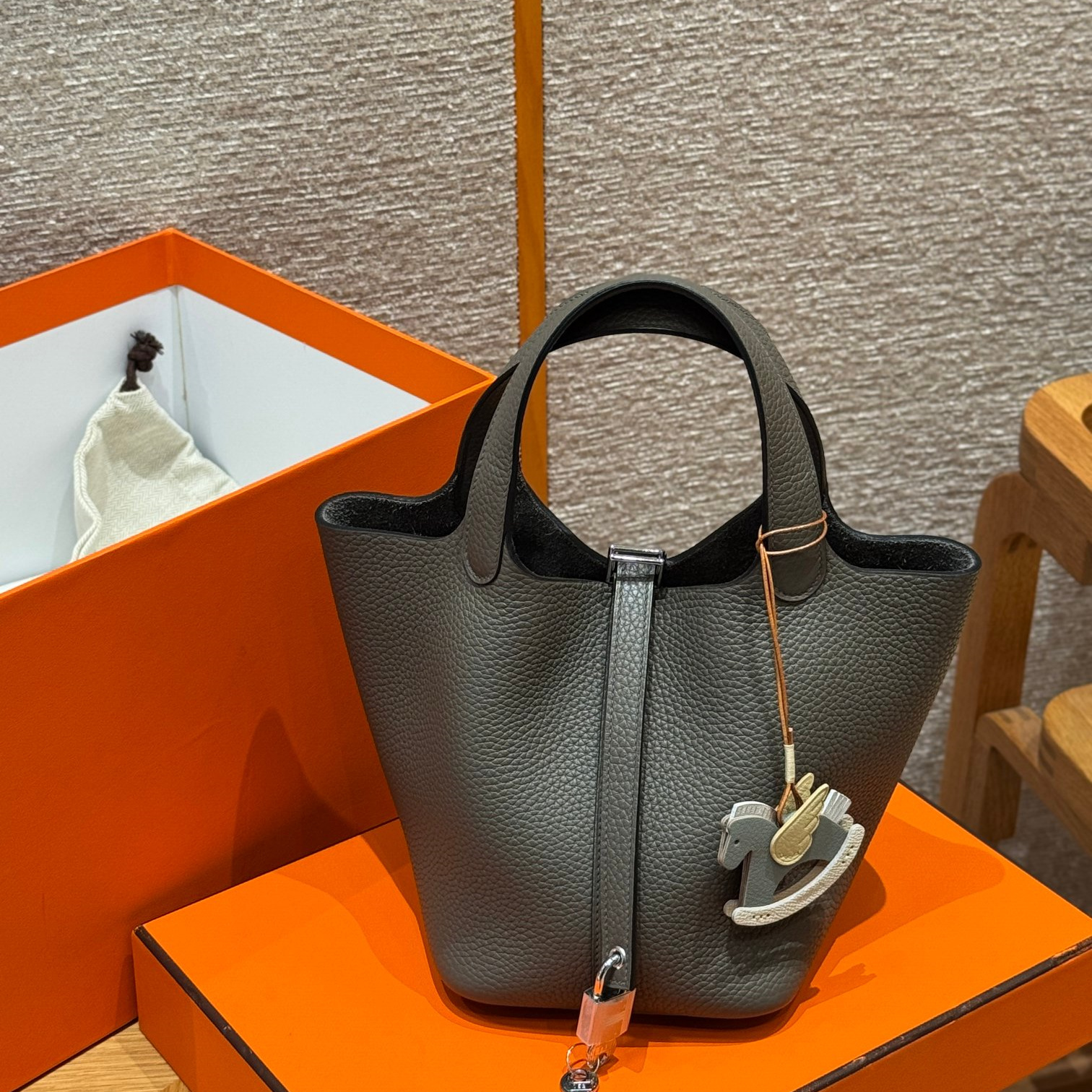 Hermès 愛馬仕 Leather Goods